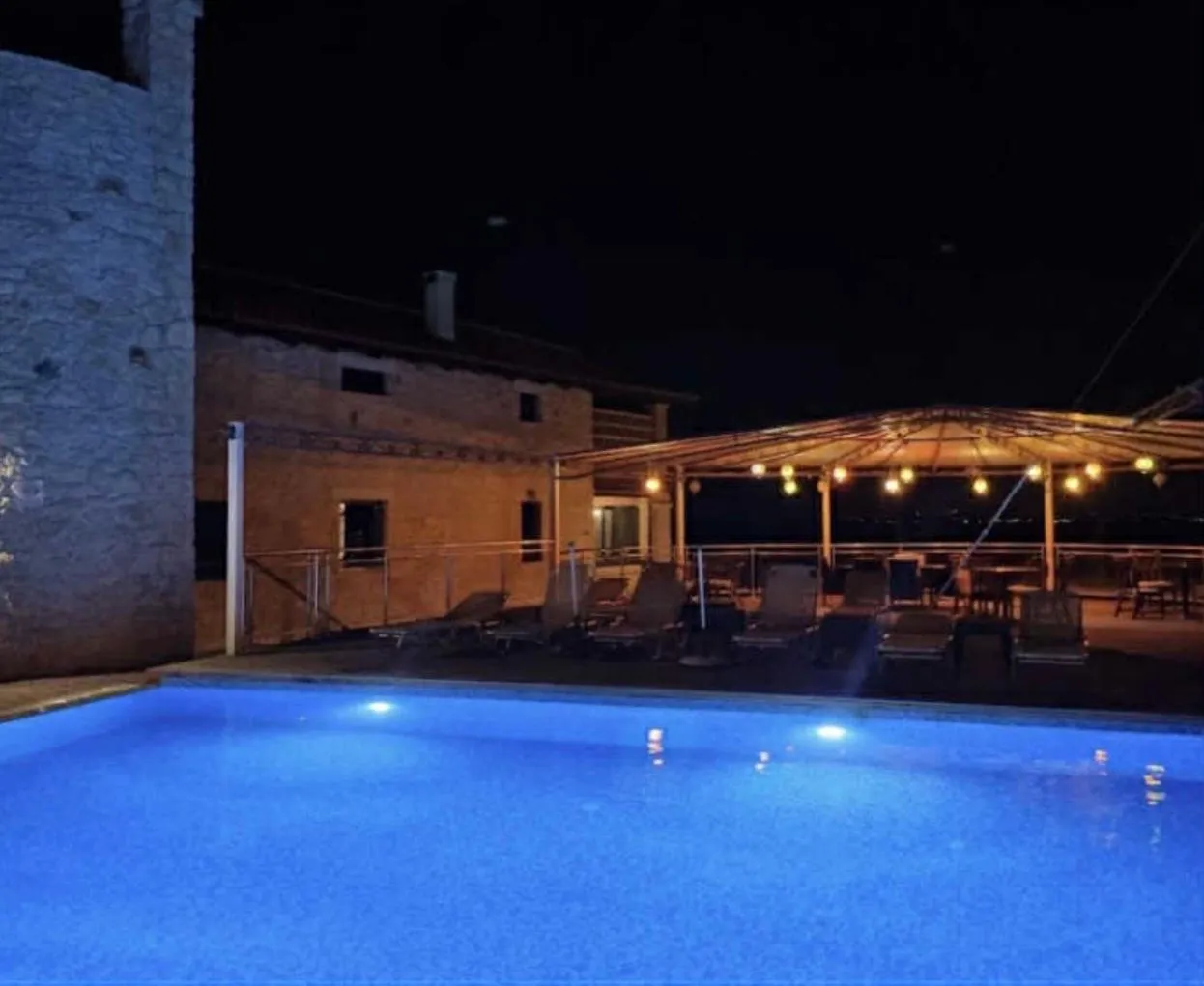 Pool view in Diamond Suites