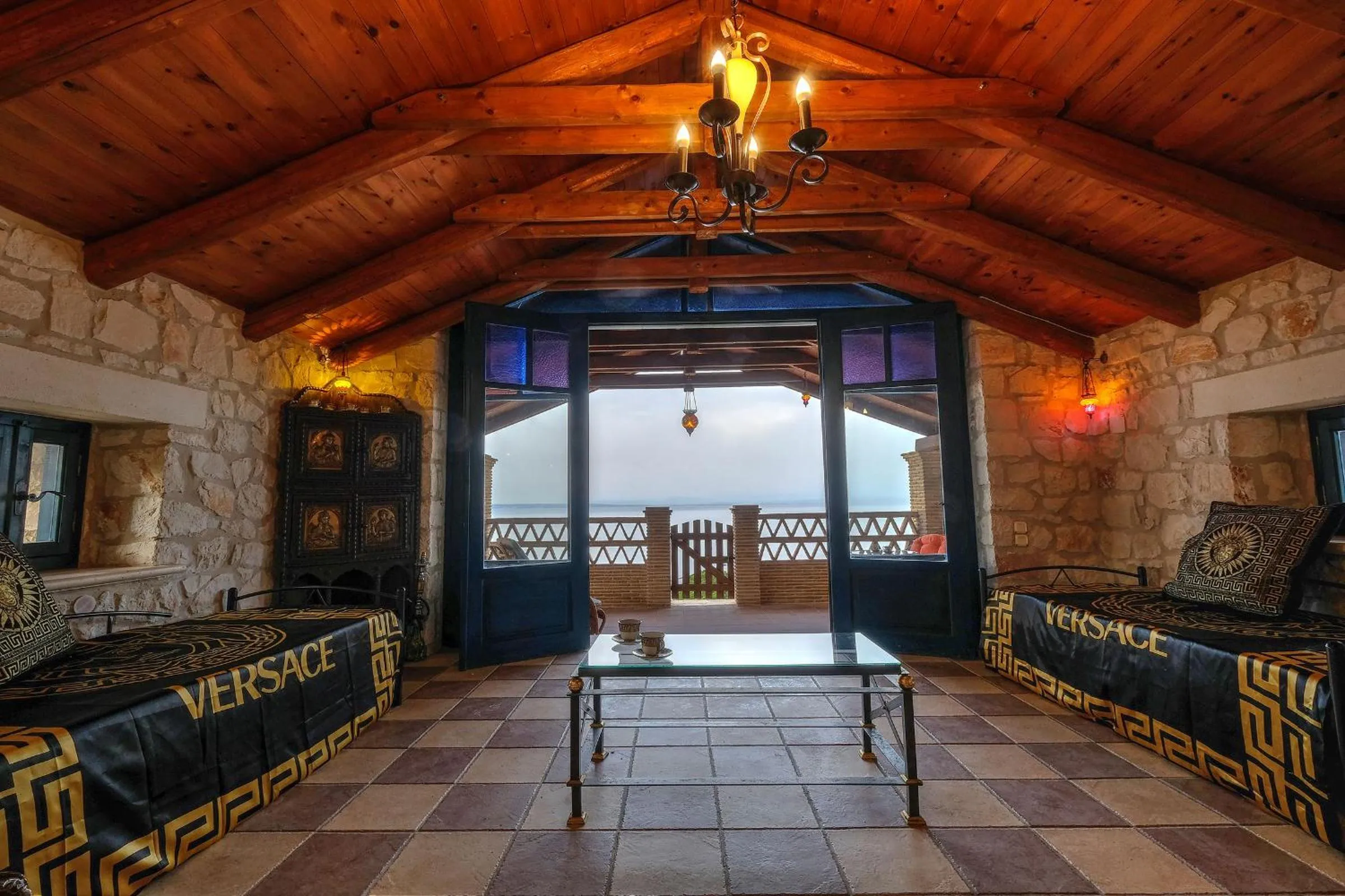 Living room in Diamond Suites