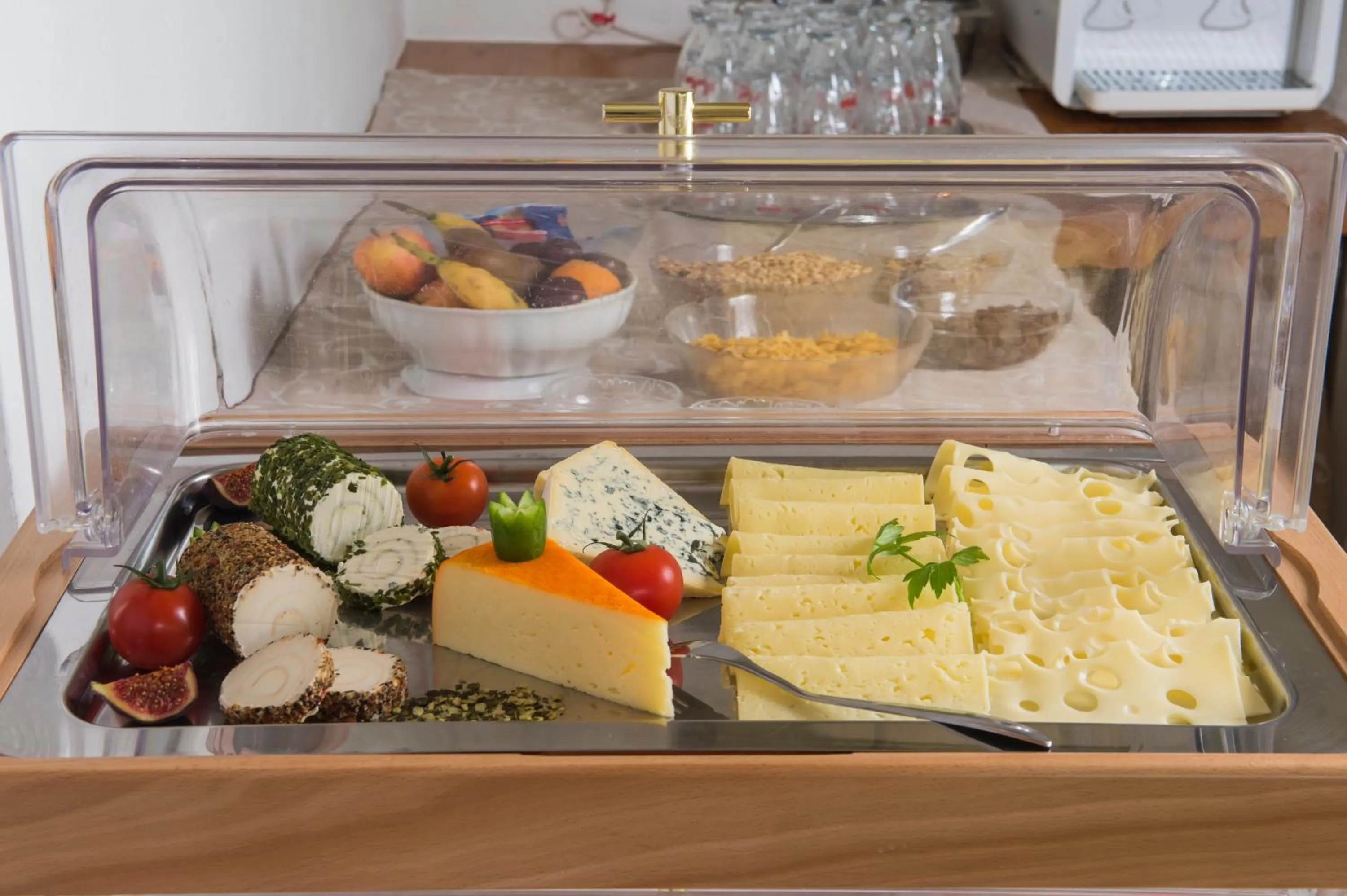 Buffet breakfast in Pension Thainerhof