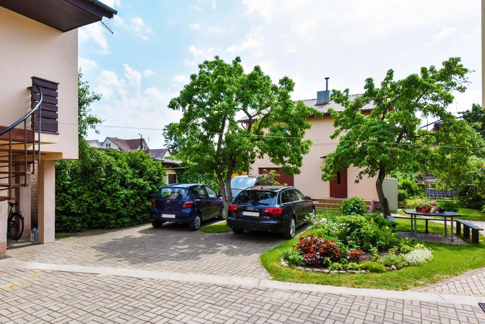 Property building in Almuka