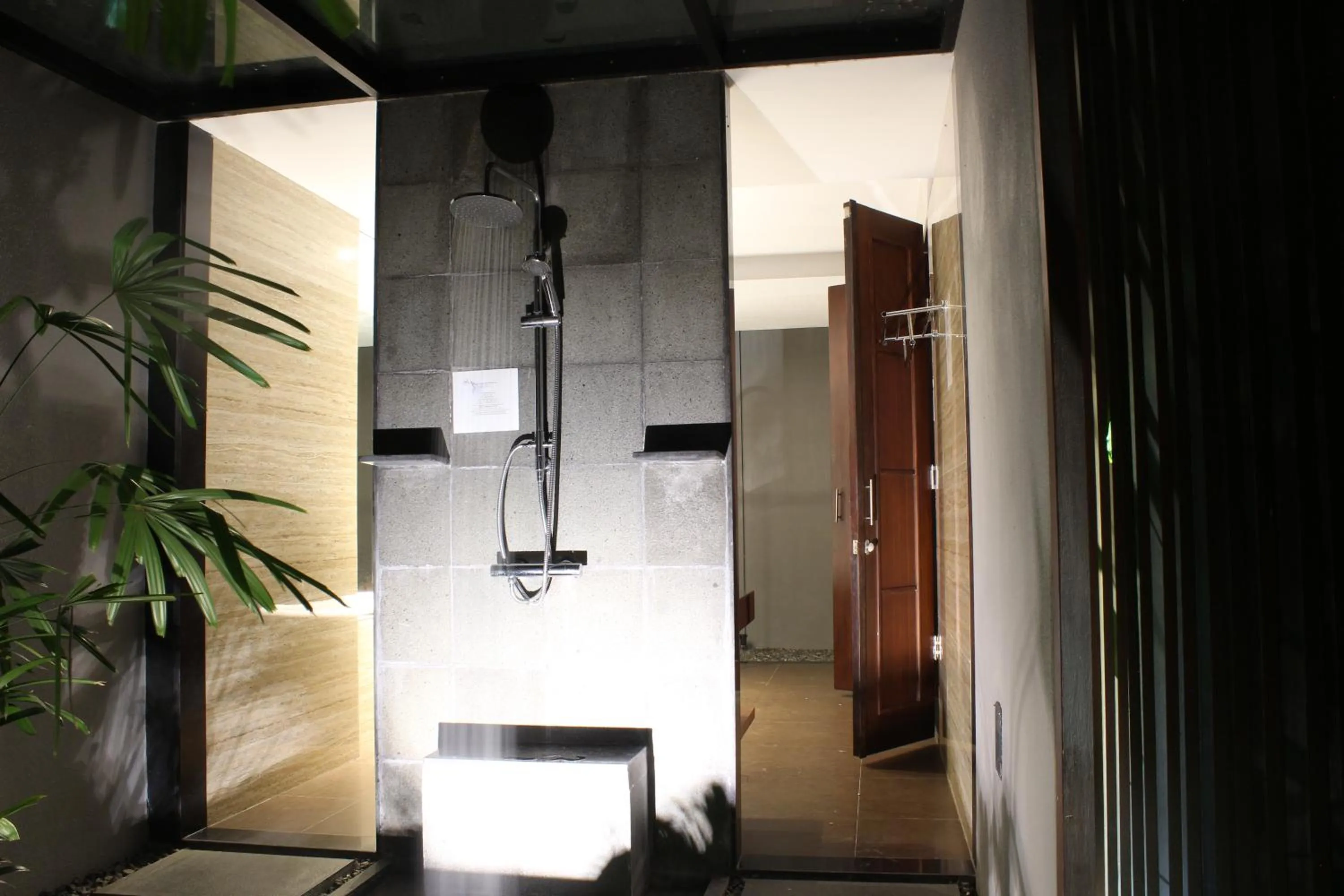 Shower in Kamuela Villa Lagoi Bay Bintan
