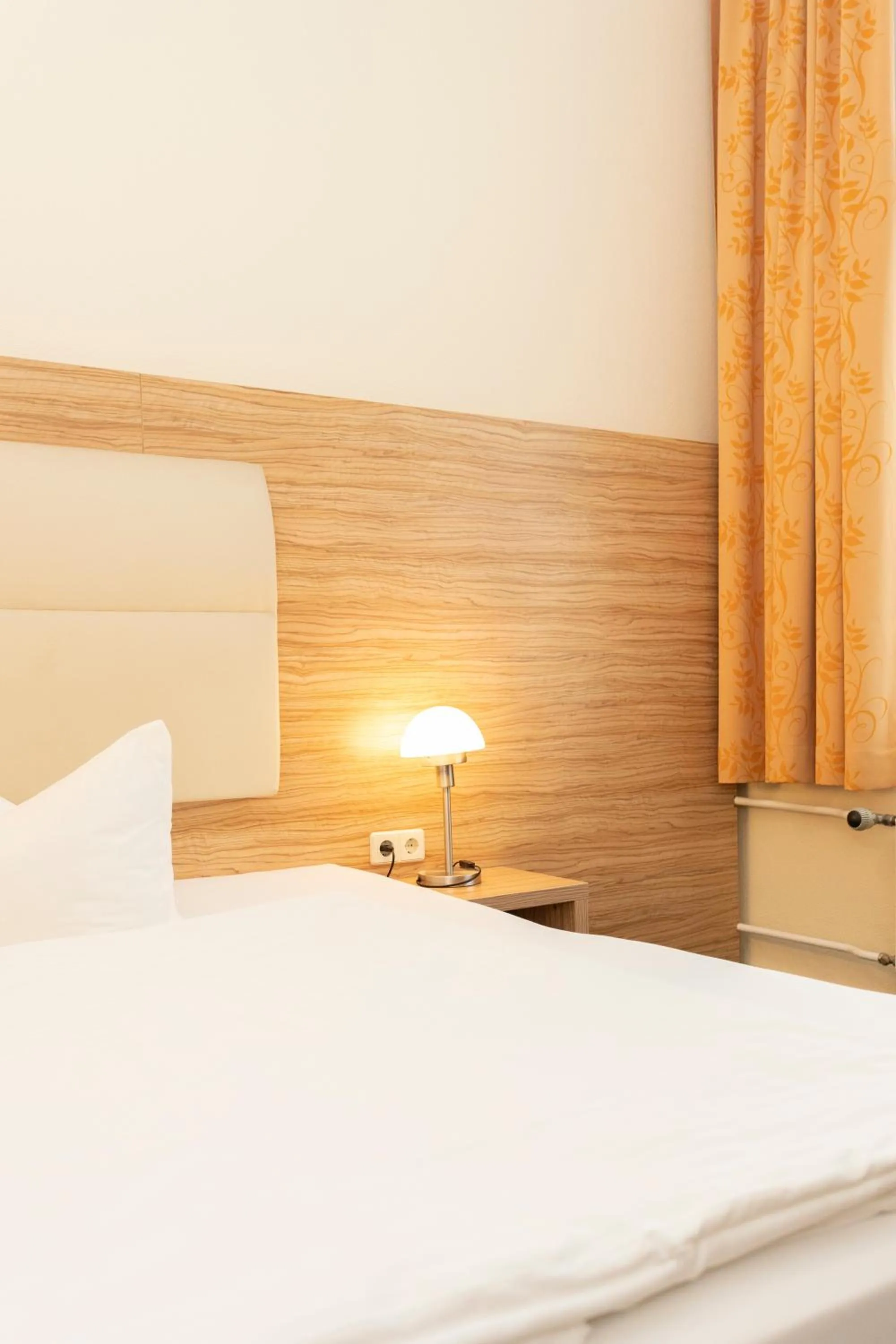 Photo of the whole room, Bed in Palais am Kleistpark