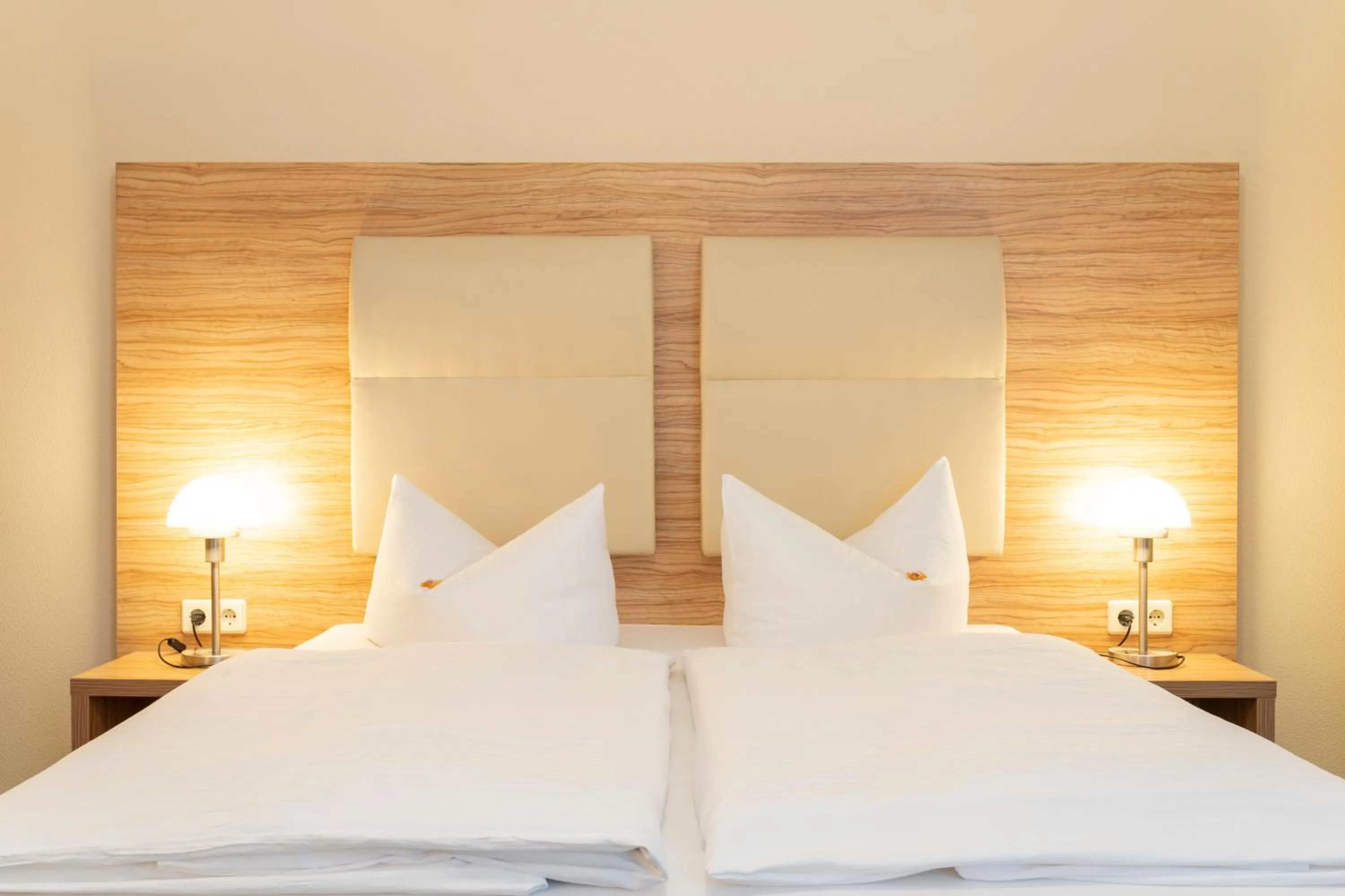 Photo of the whole room, Bed in Palais am Kleistpark