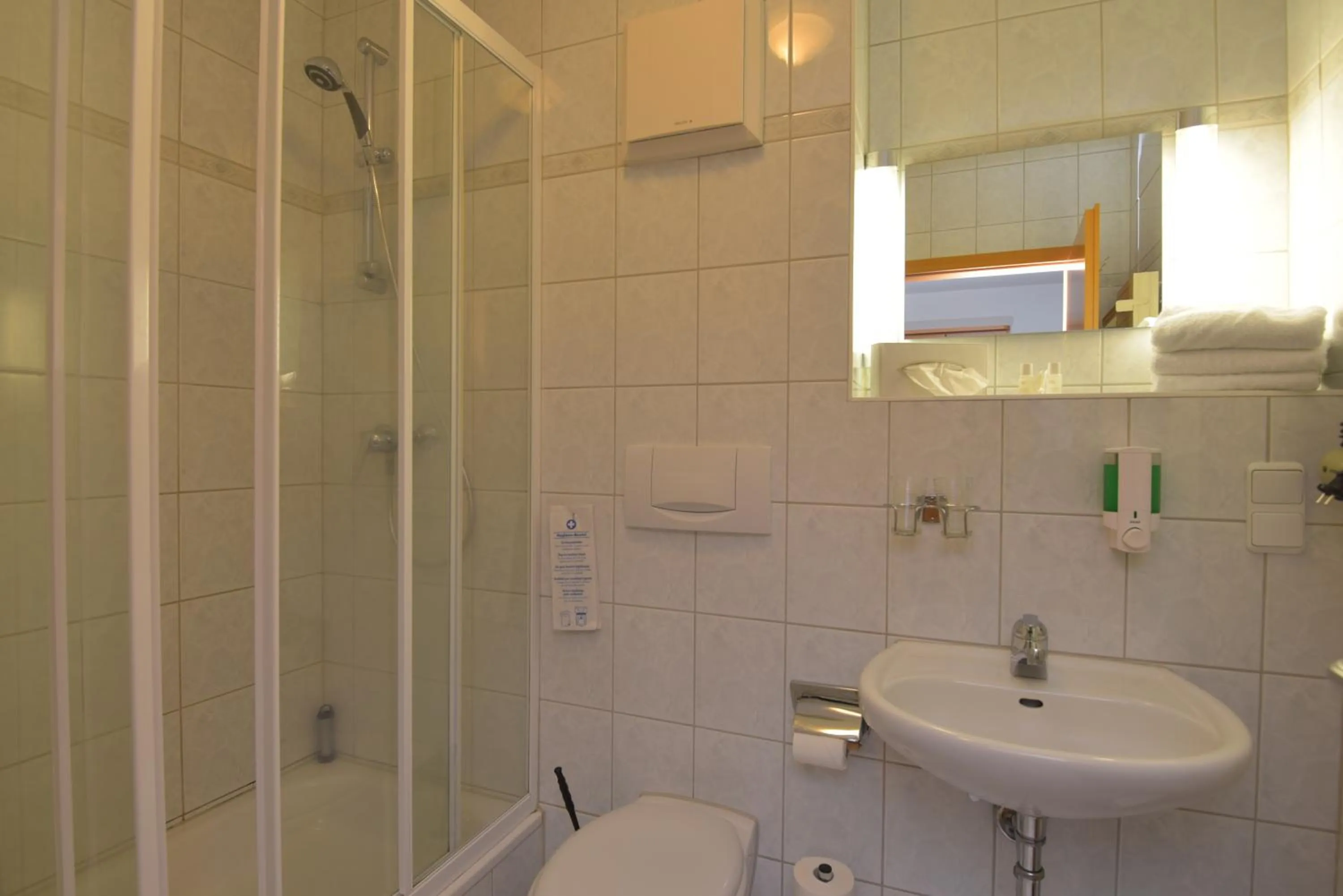 Photo of the whole room in Hotel Am Wald -GARNI-