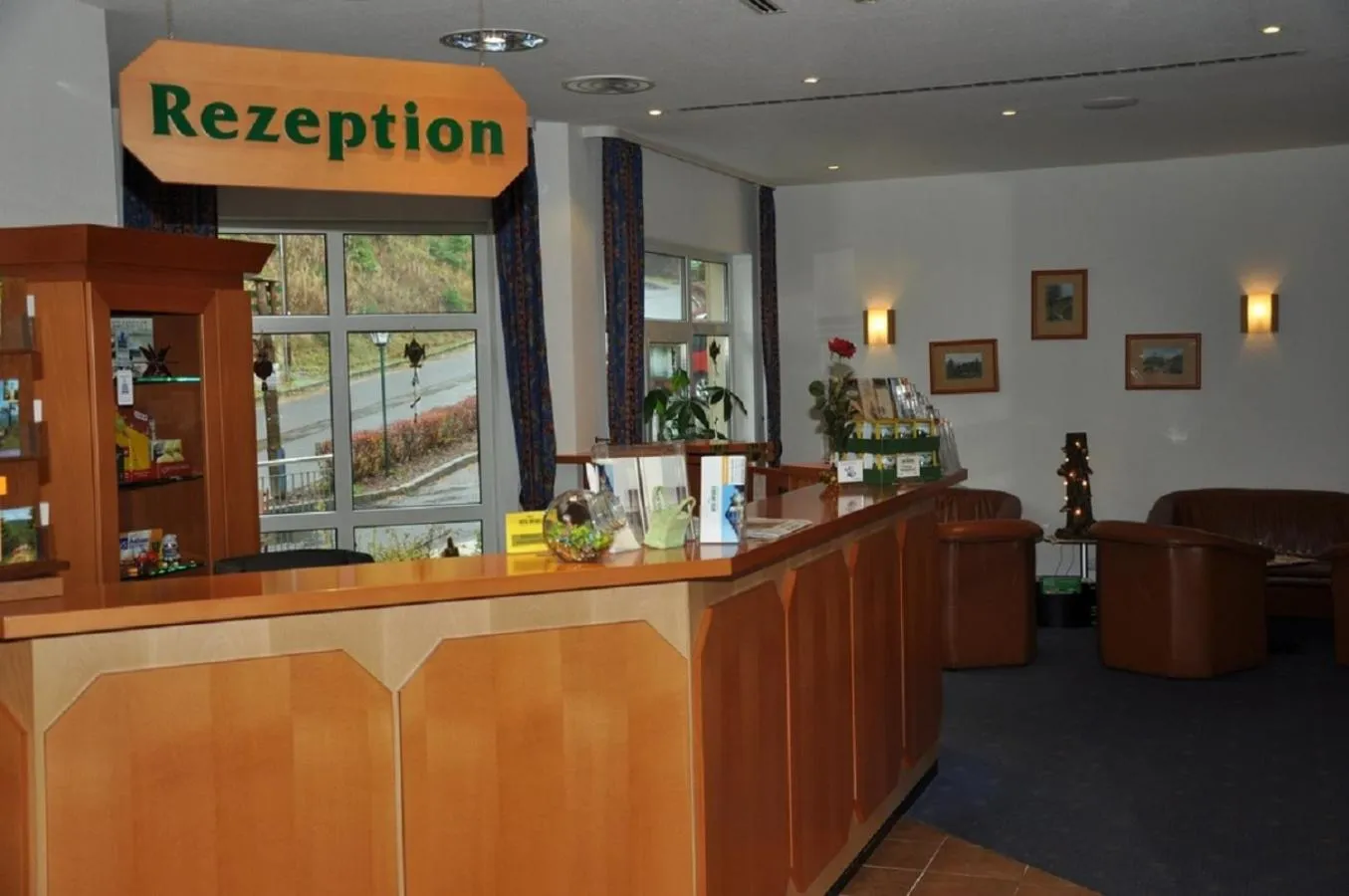 Lobby or reception in Hotel Am Wald -GARNI-