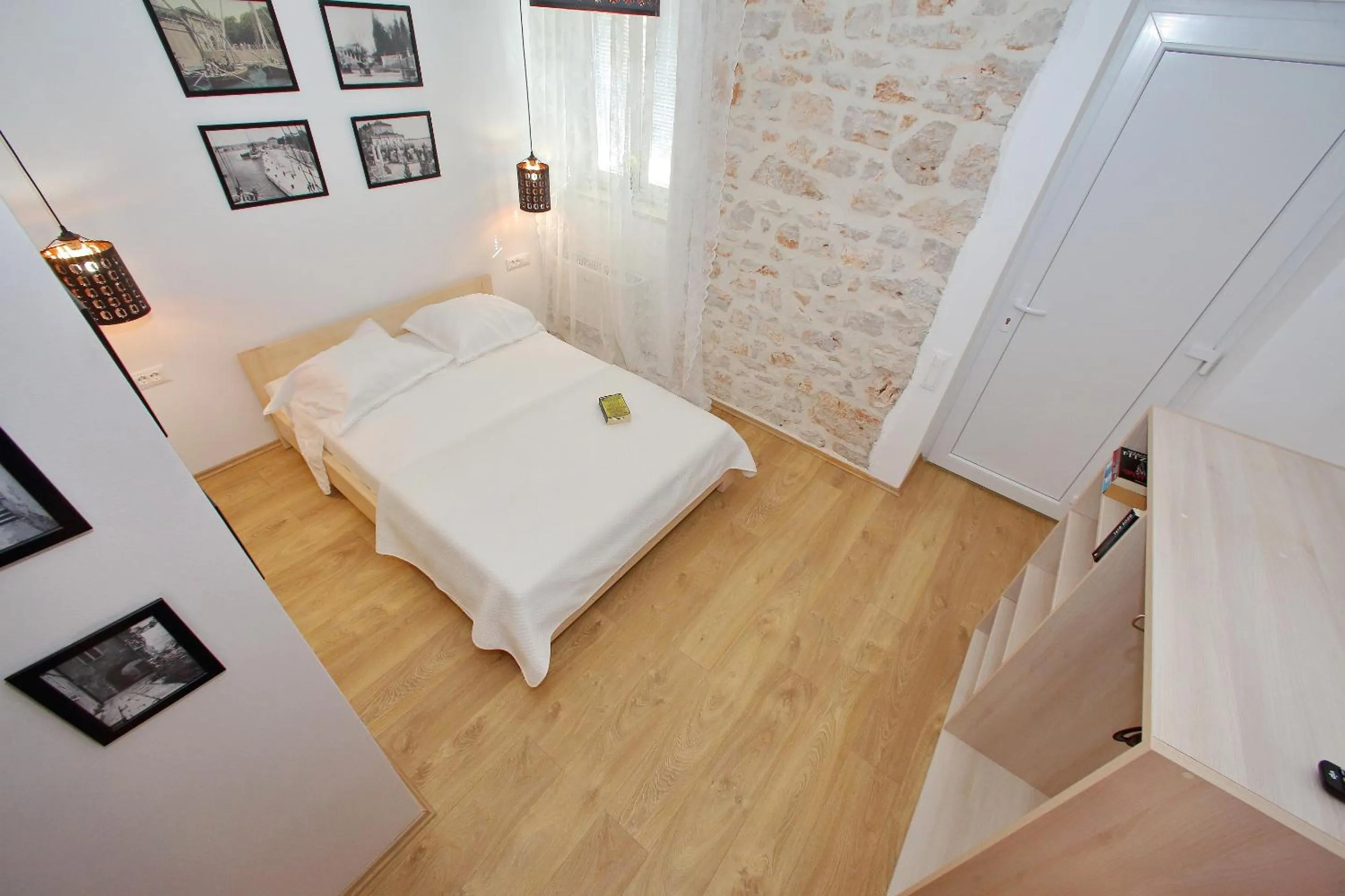 Bed in Guverna New City Accommodation
