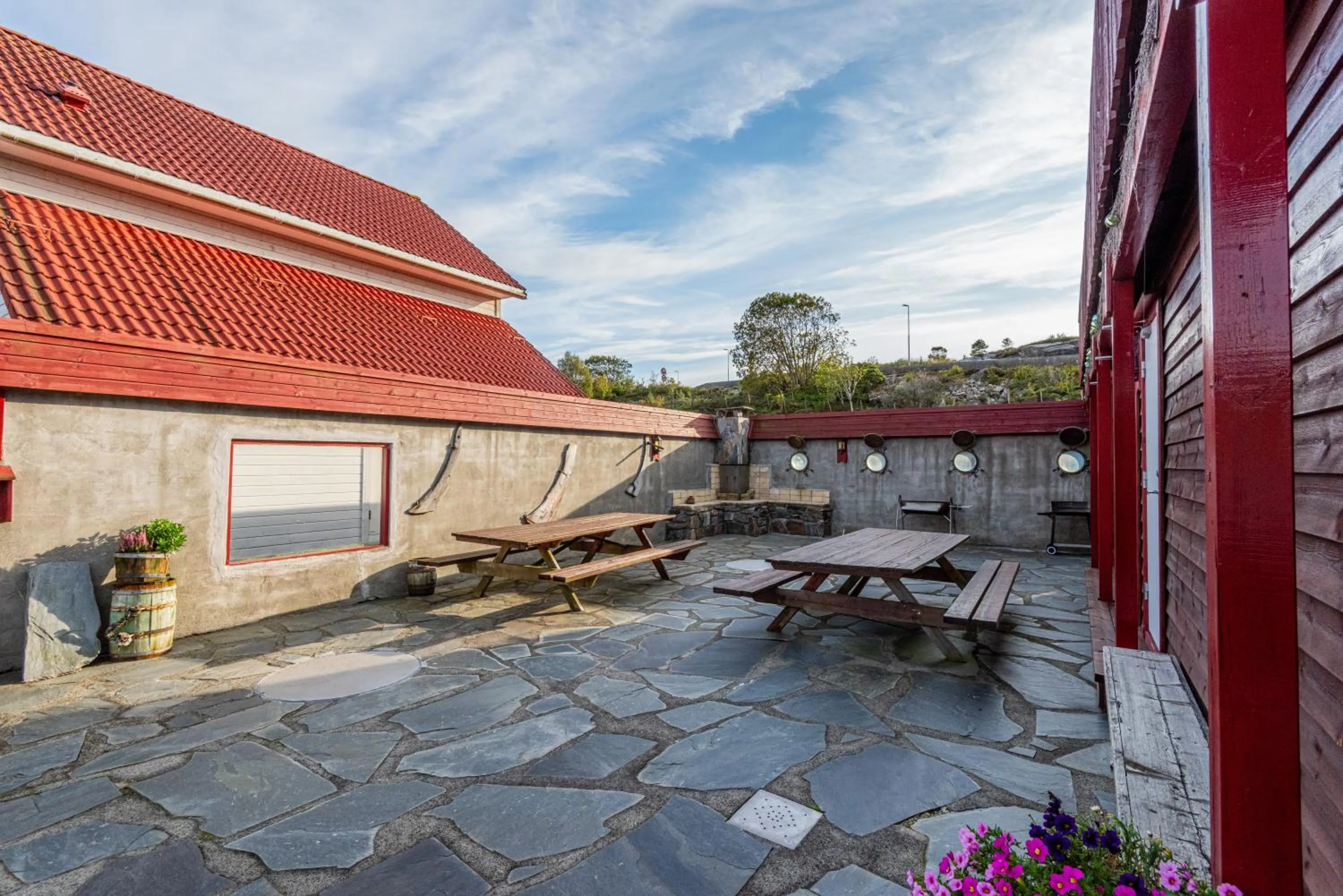 Patio in Sotra Rorbusenter