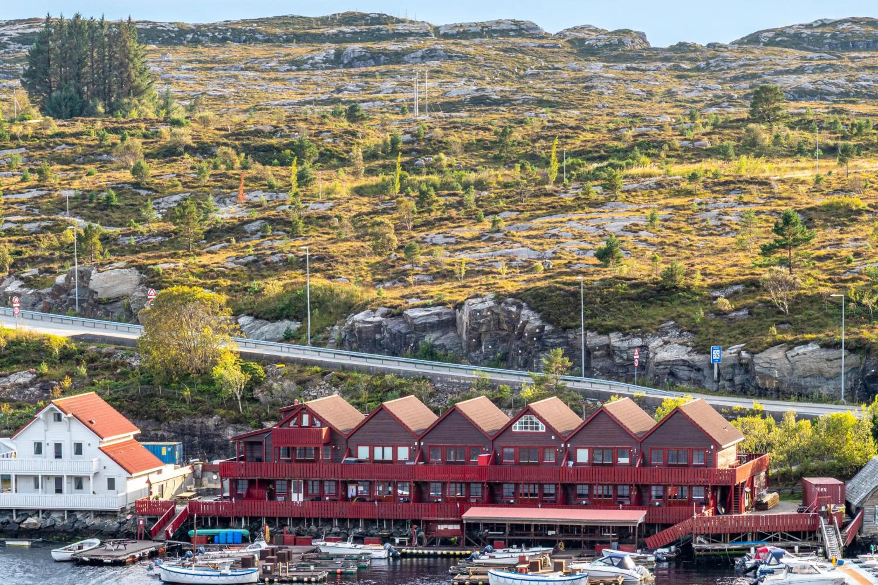 Property building in Sotra Rorbusenter