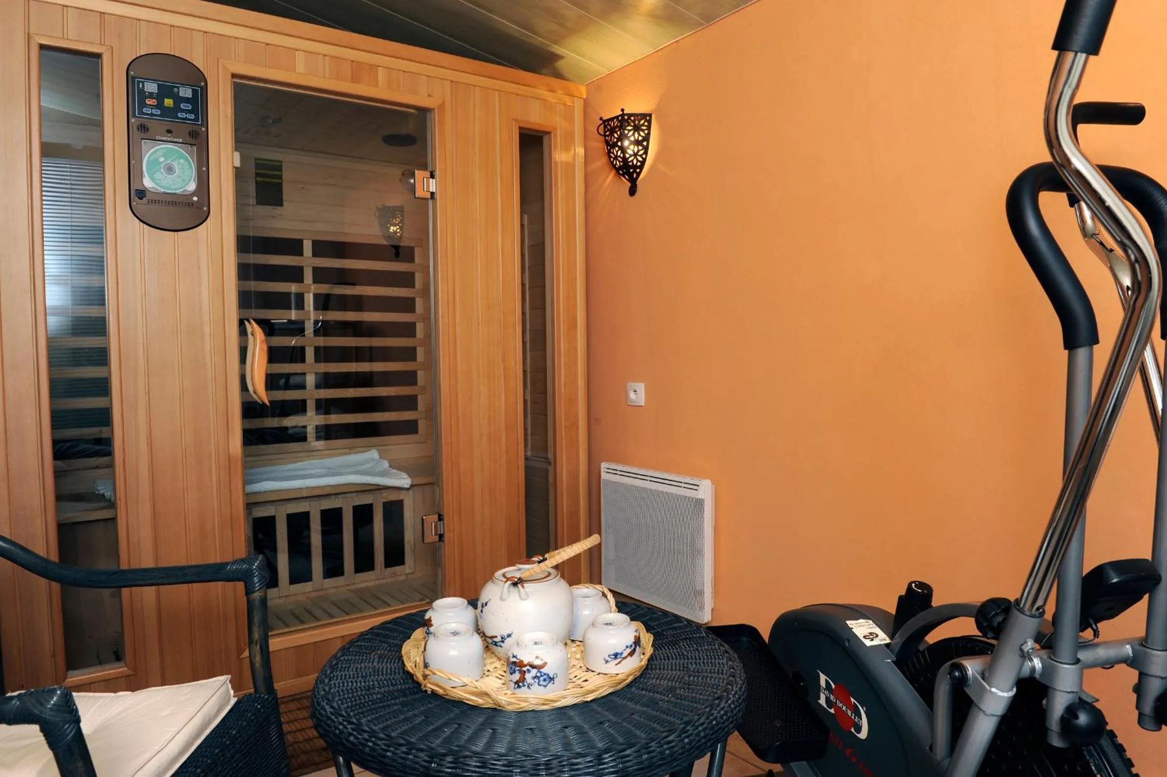 Sauna in La Chambre D'amis LA COSTIGNIERES