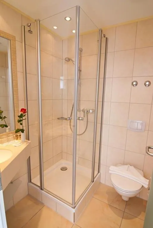 Shower in Inselhotel Rote Erde