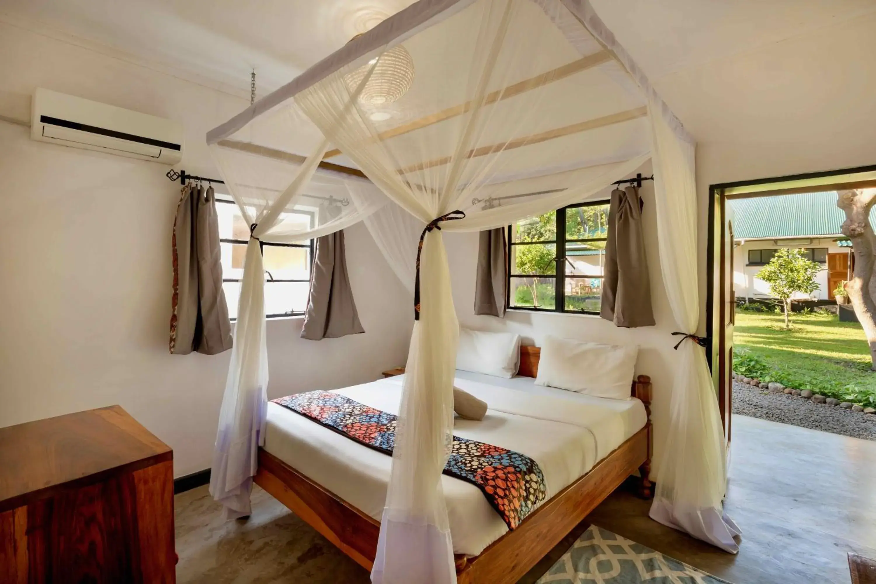 Family Room with Garden View in Kamunjila Lodge Family Room with Garden View in Kamunjila Lodge