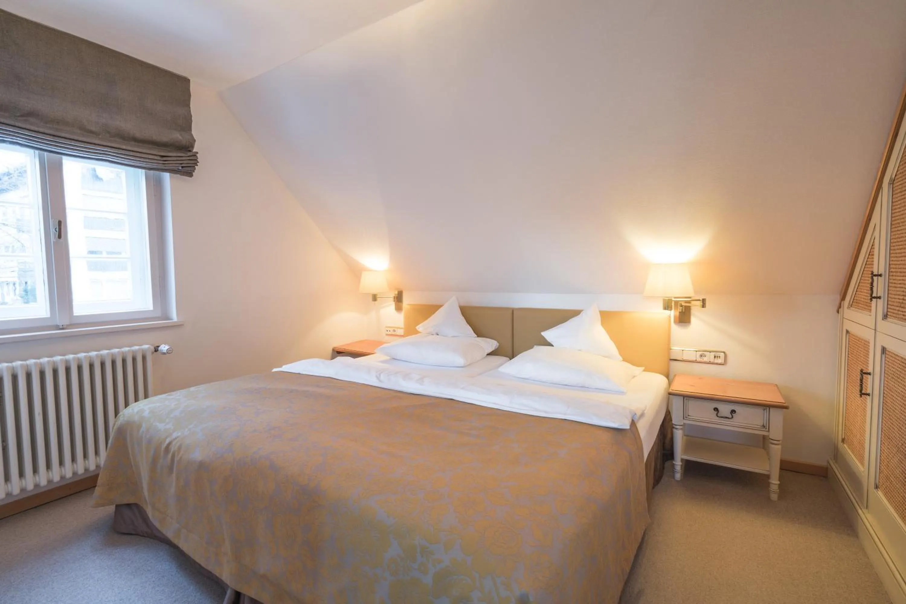 Bedroom, Bed in Geldernhaus Hotel garni