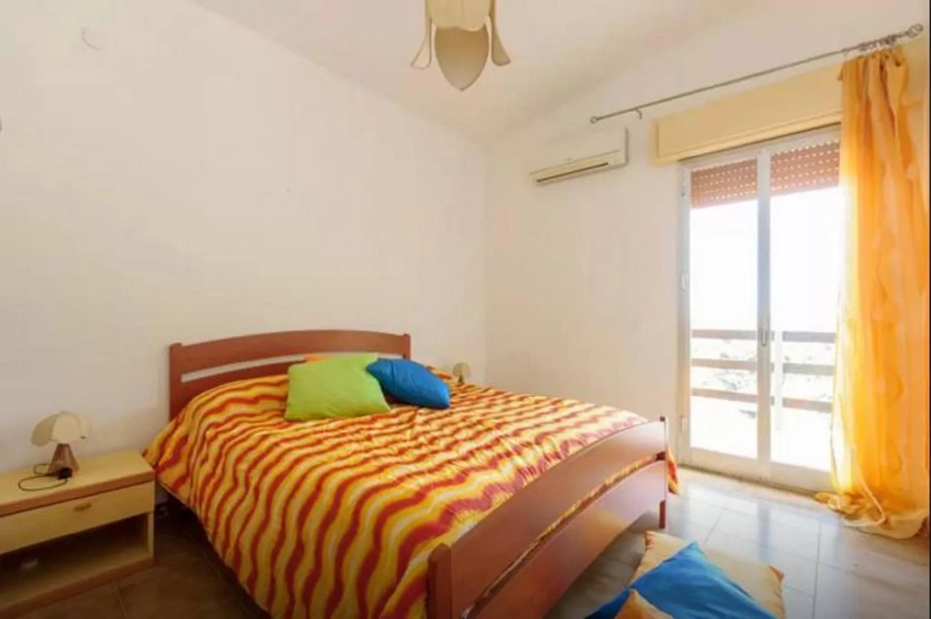 Bed in Two Steps From The Sea