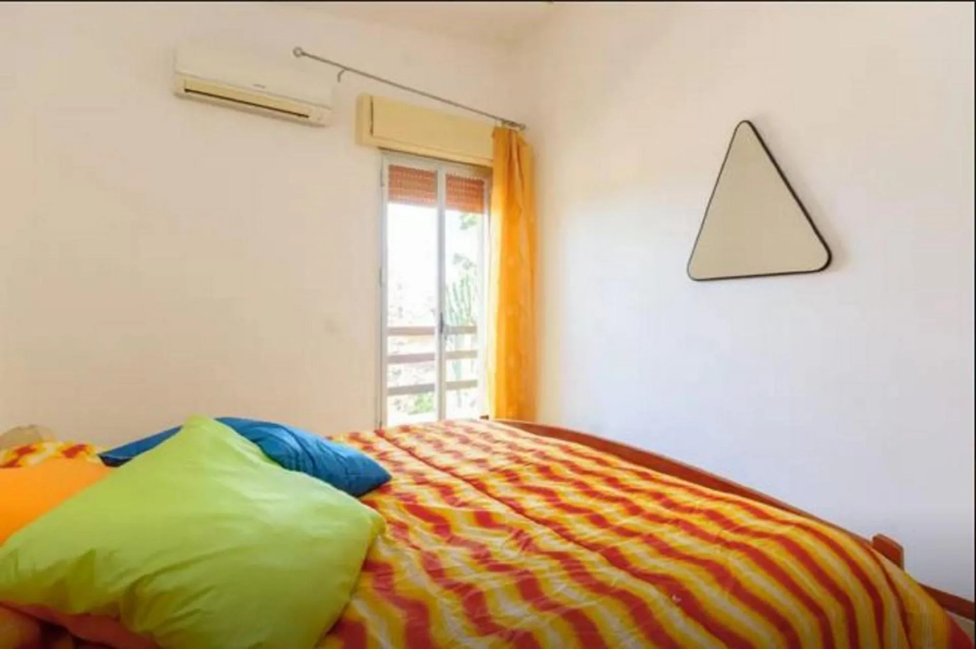 Bed in Two Steps From The Sea