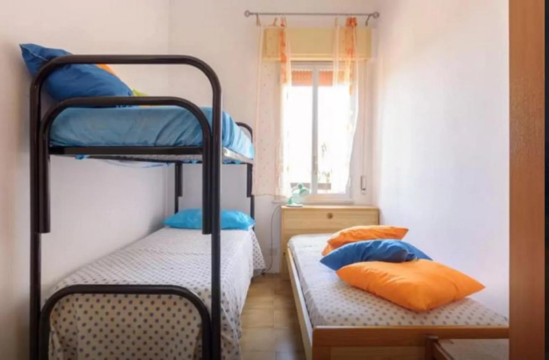Bed in Two Steps From The Sea