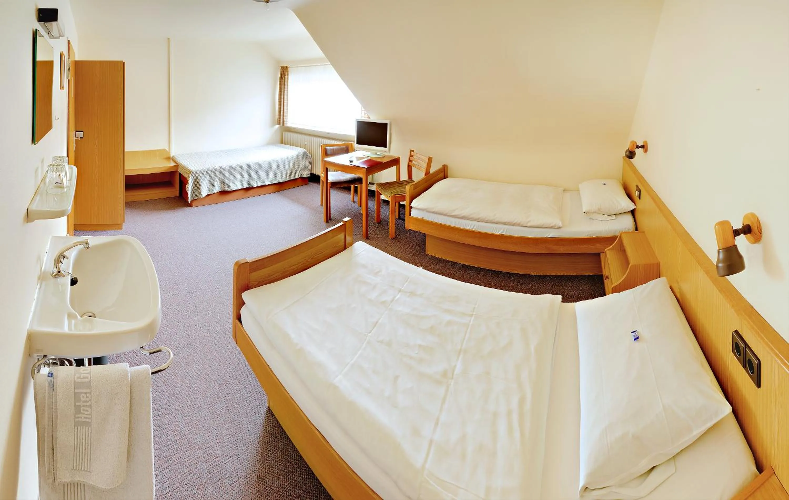 Day, Bed in Pension Keinath