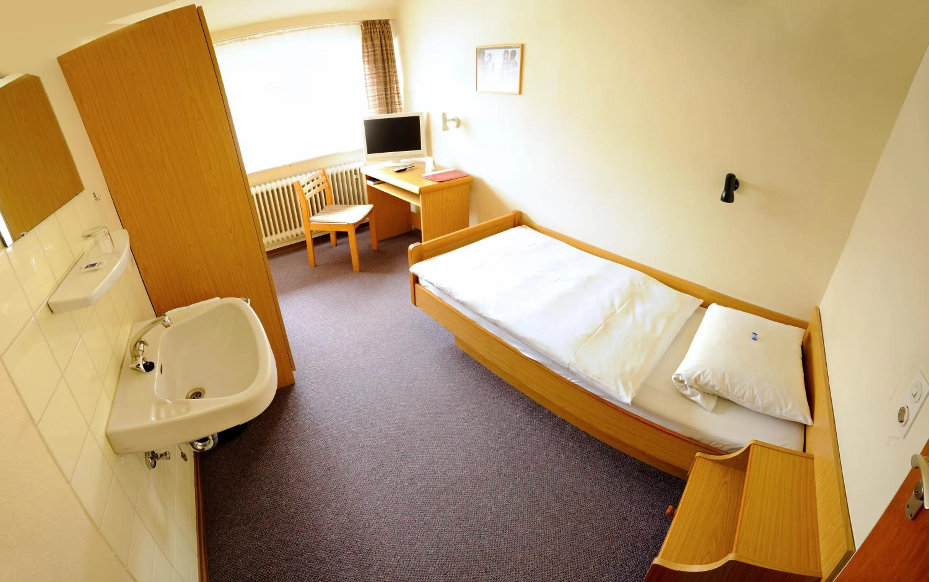 Day, Bed in Pension Keinath