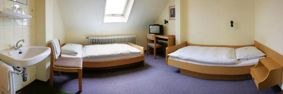 Day, Bed in Pension Keinath