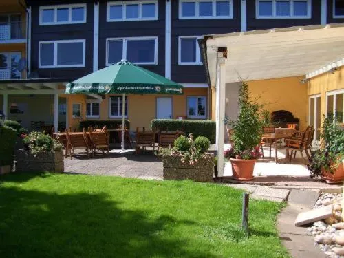 Garden in Hotel Traube Lossburg