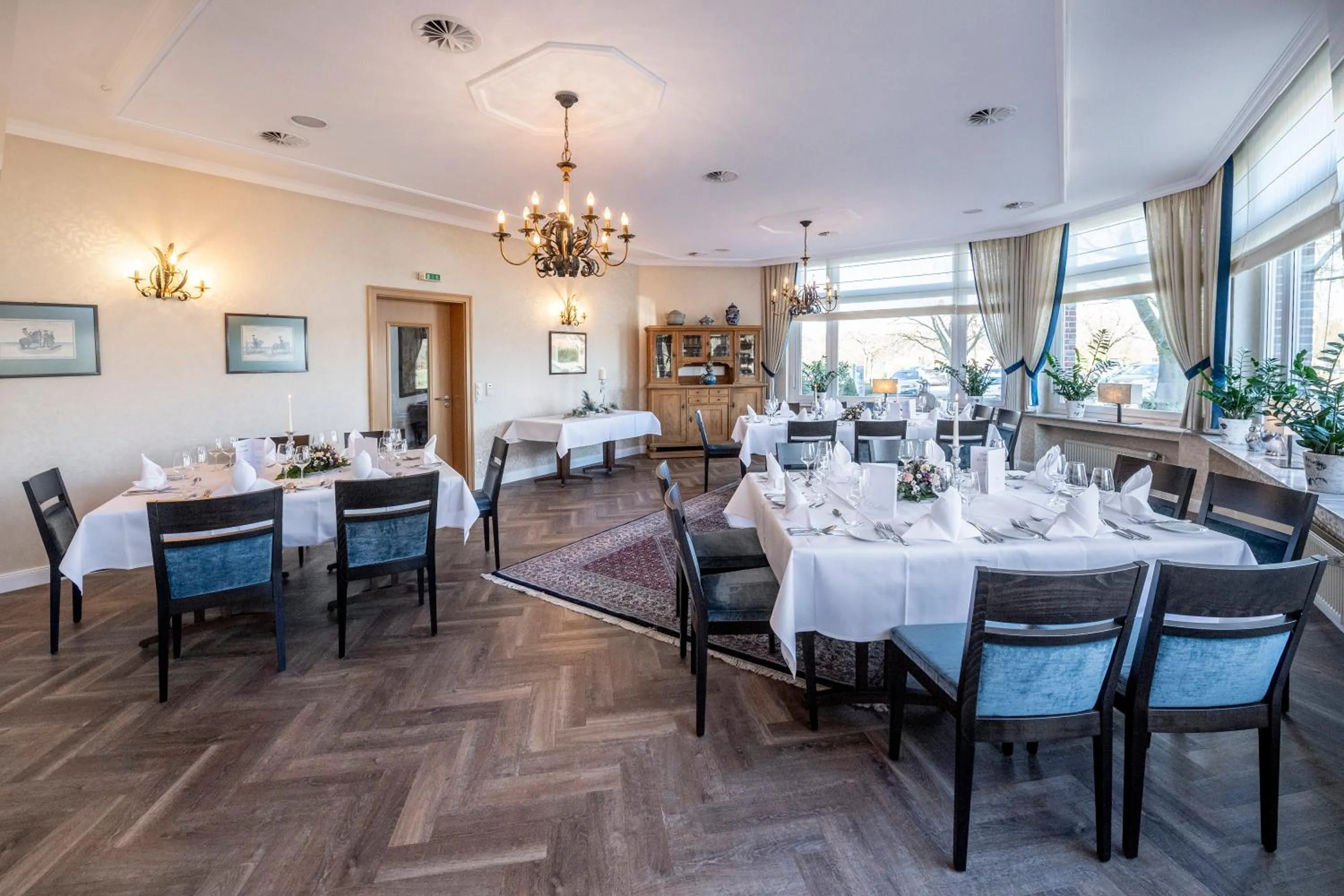 Restaurant/places to eat in Landhotel Buller