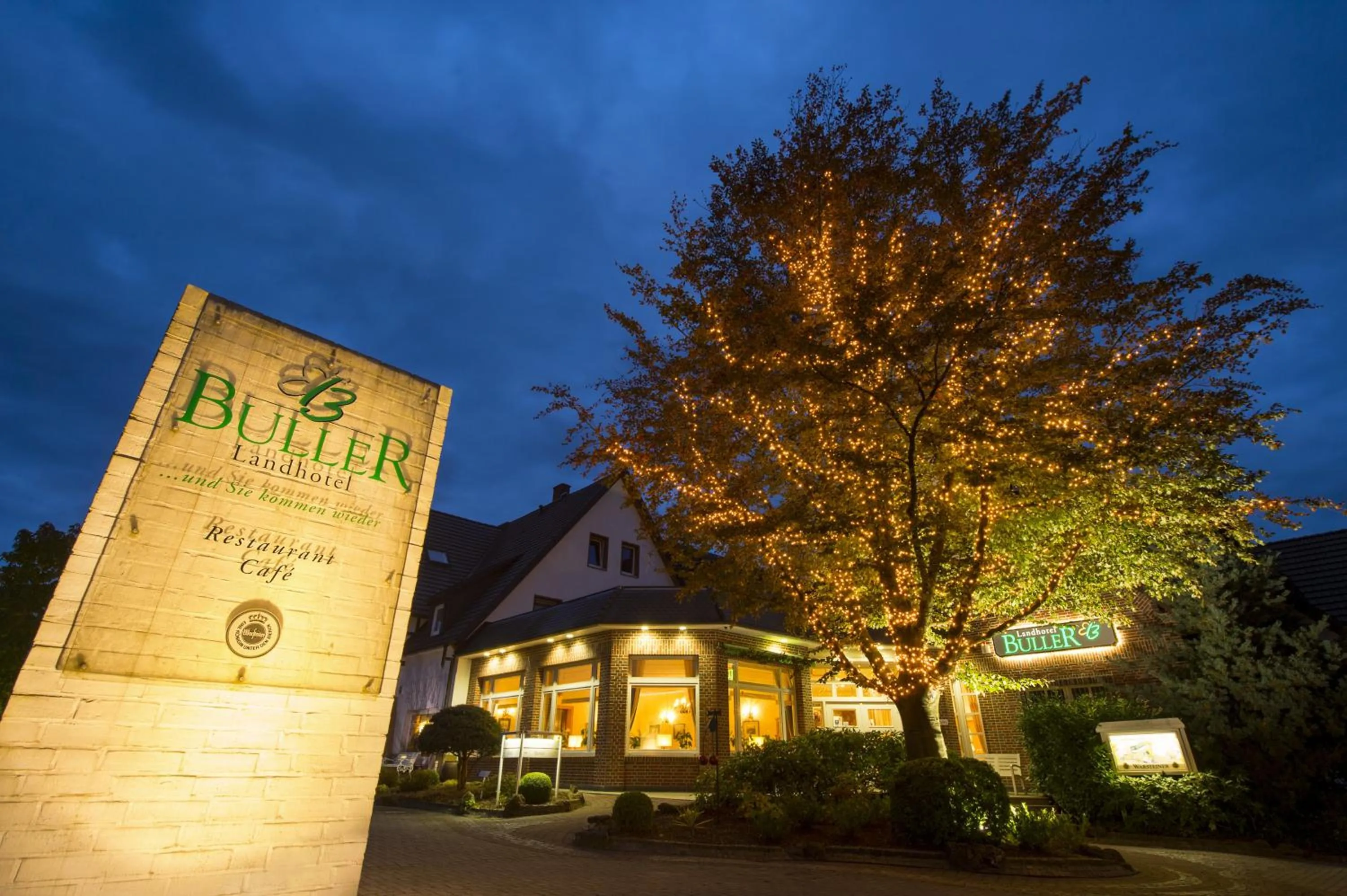 Property building in Landhotel Buller