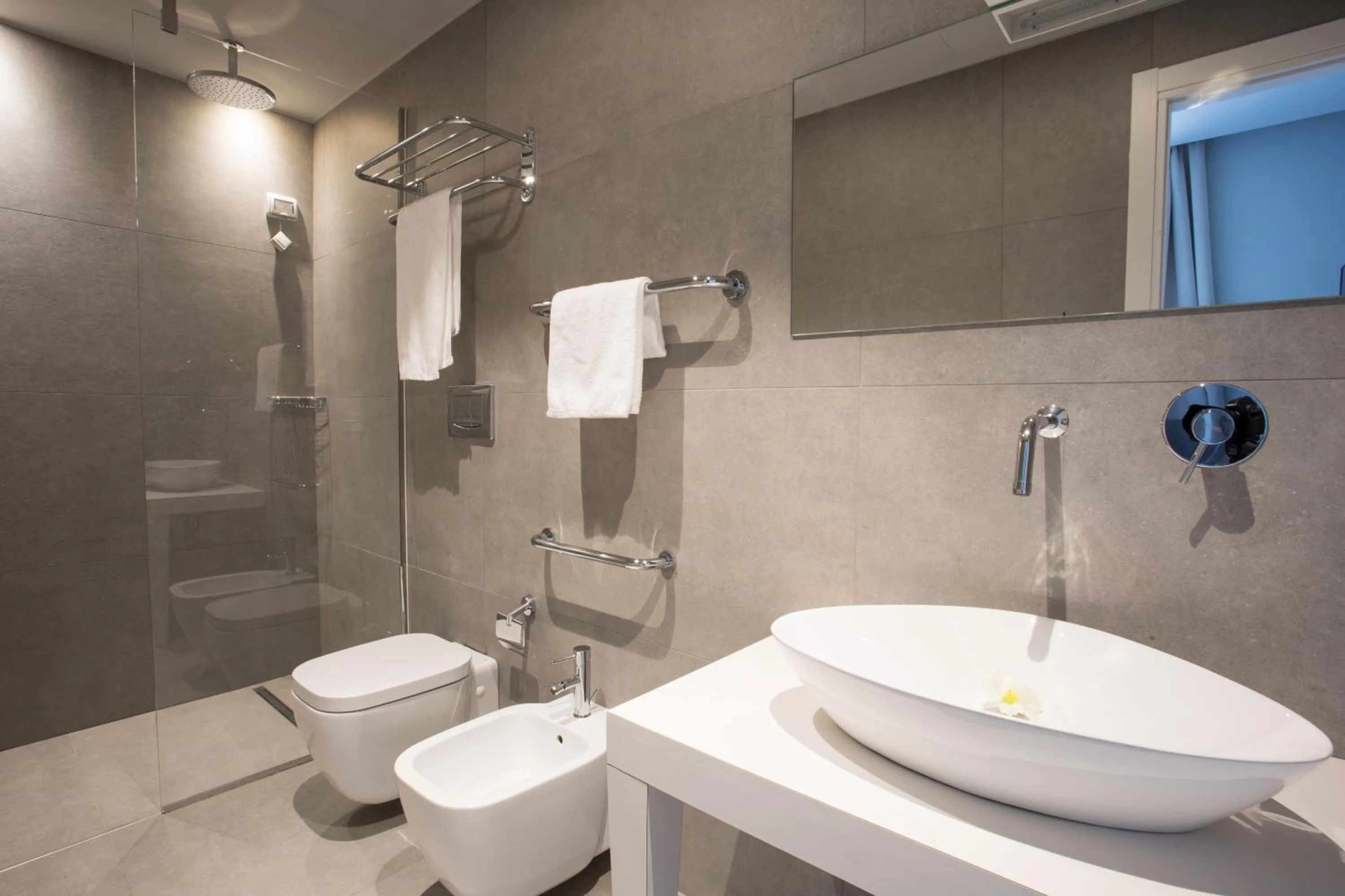 Shower in Kepos Etna Relais & Exclusive Spa