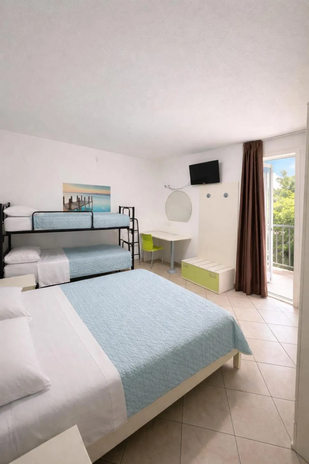 Bed in Hotel Sasselli Dipendenza Hotel Zamagna