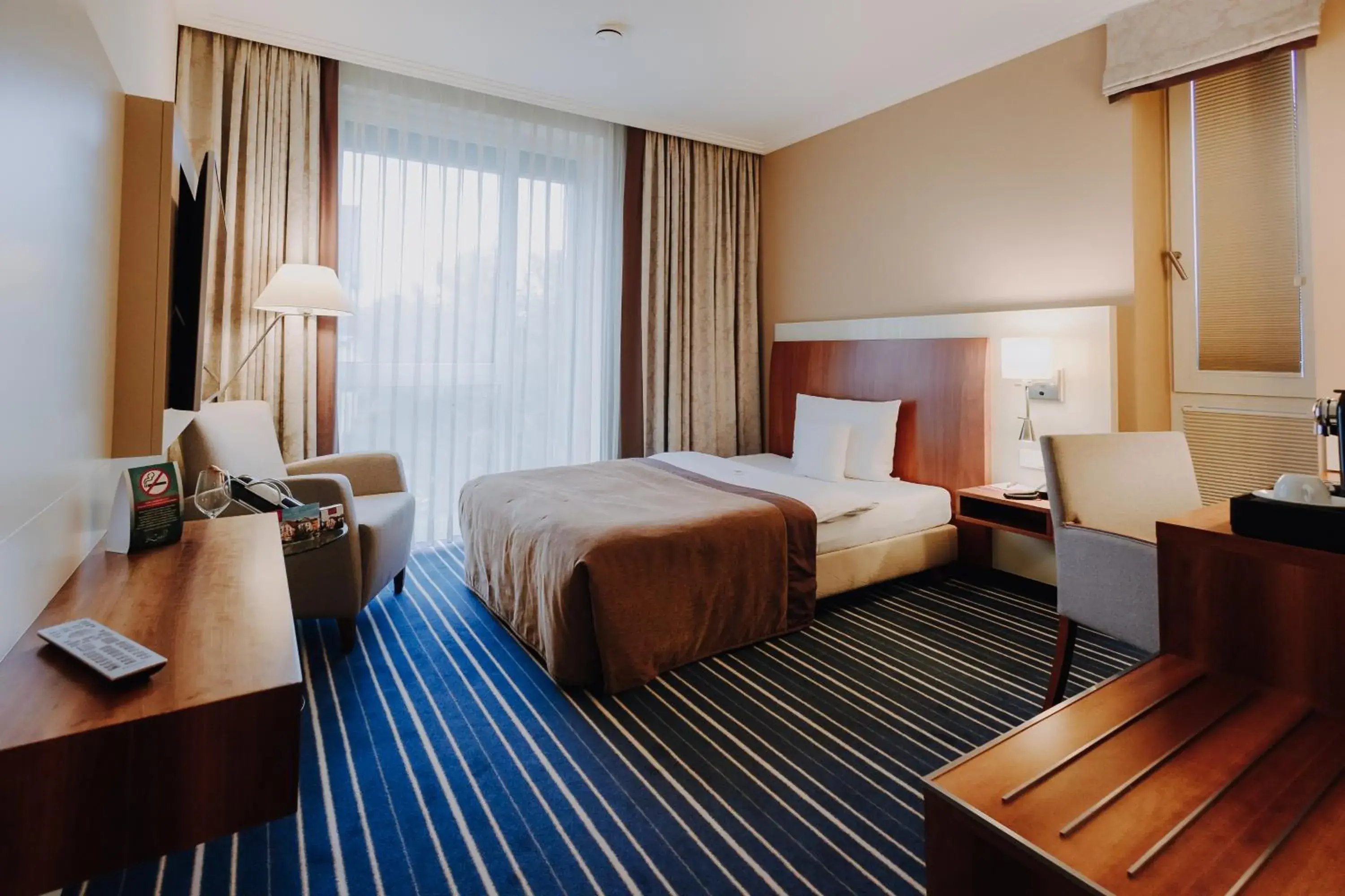 Single Room in Lind Hotel Single Room in Lind Hotel