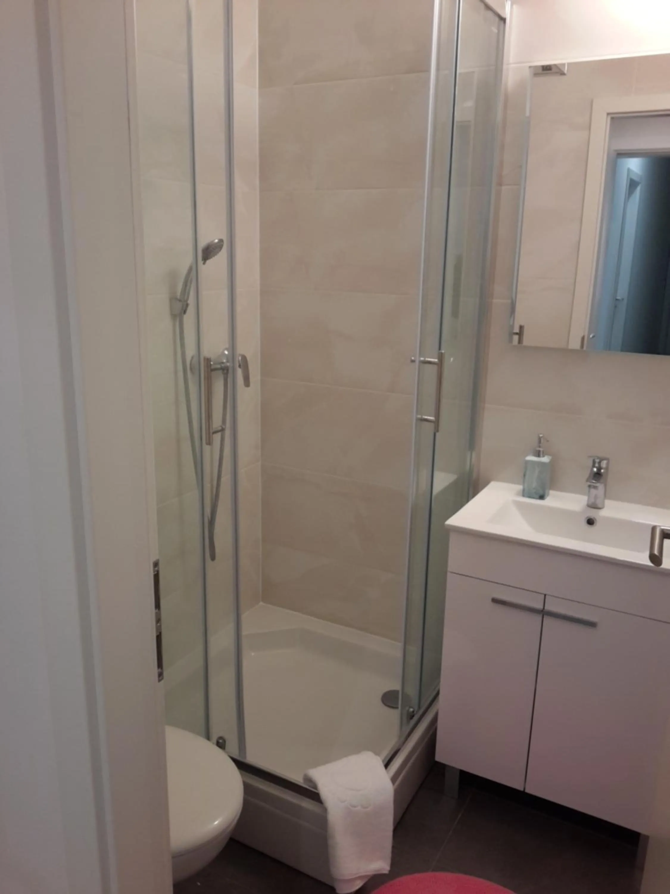 Bathroom in Haustor Apartments