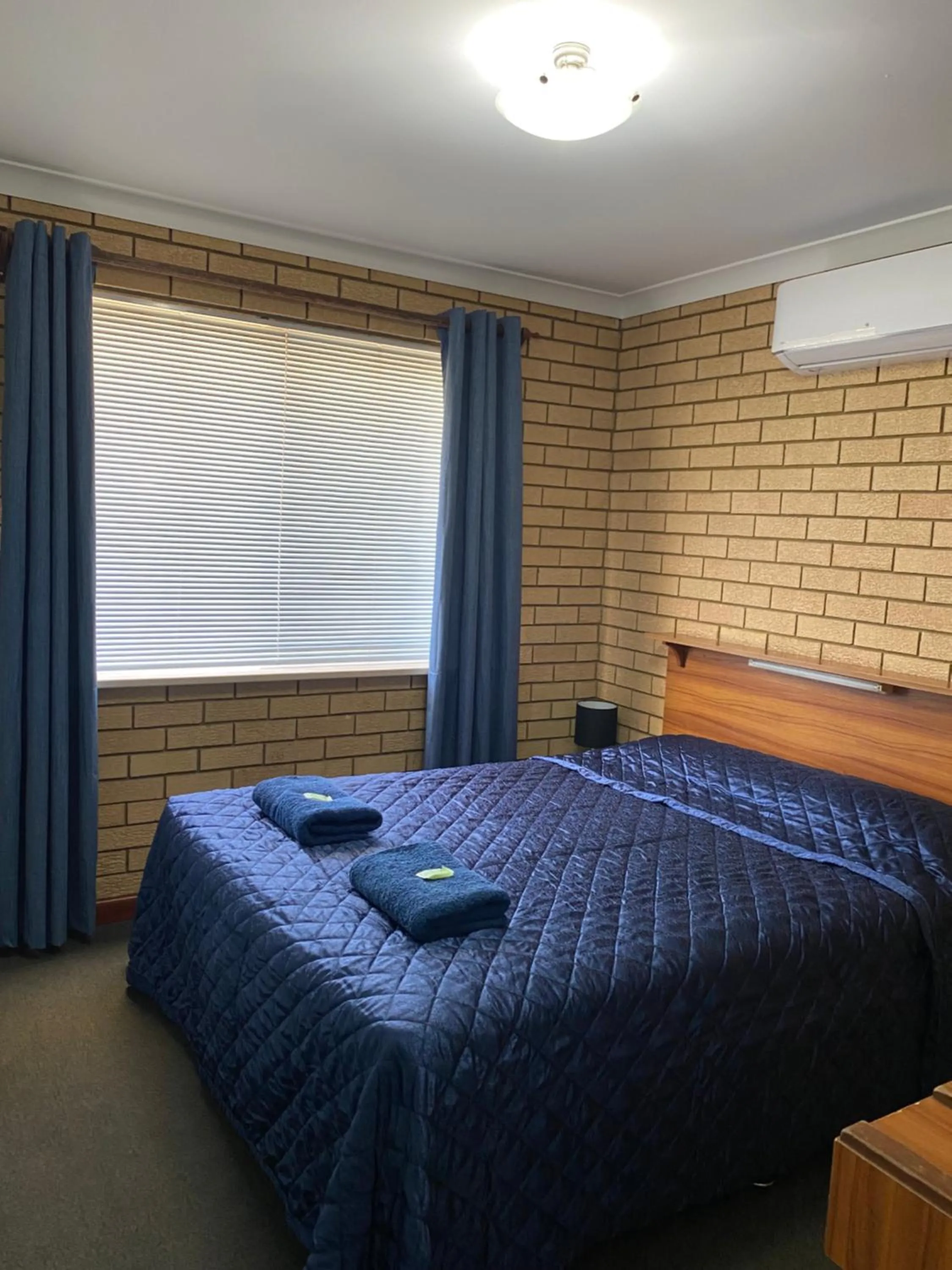 Bedroom, Bed in Ocean View Villas