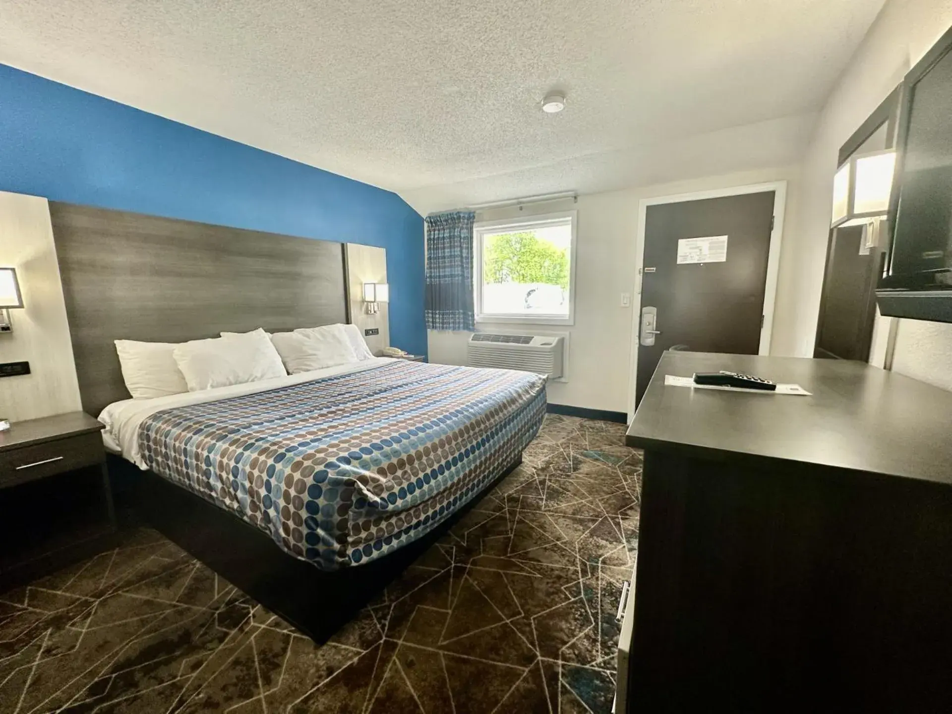 King Room - Smoking in Red Carpet Inn Orchard Park King Room - Smoking in Red Carpet Inn Orchard Park