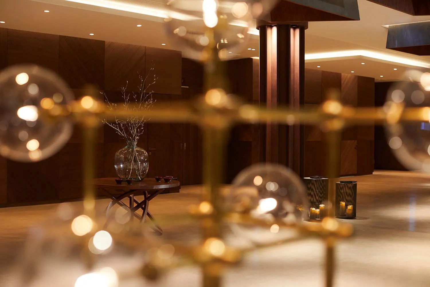 Lobby or reception in Infinity Hotel & Conference Resort Munich