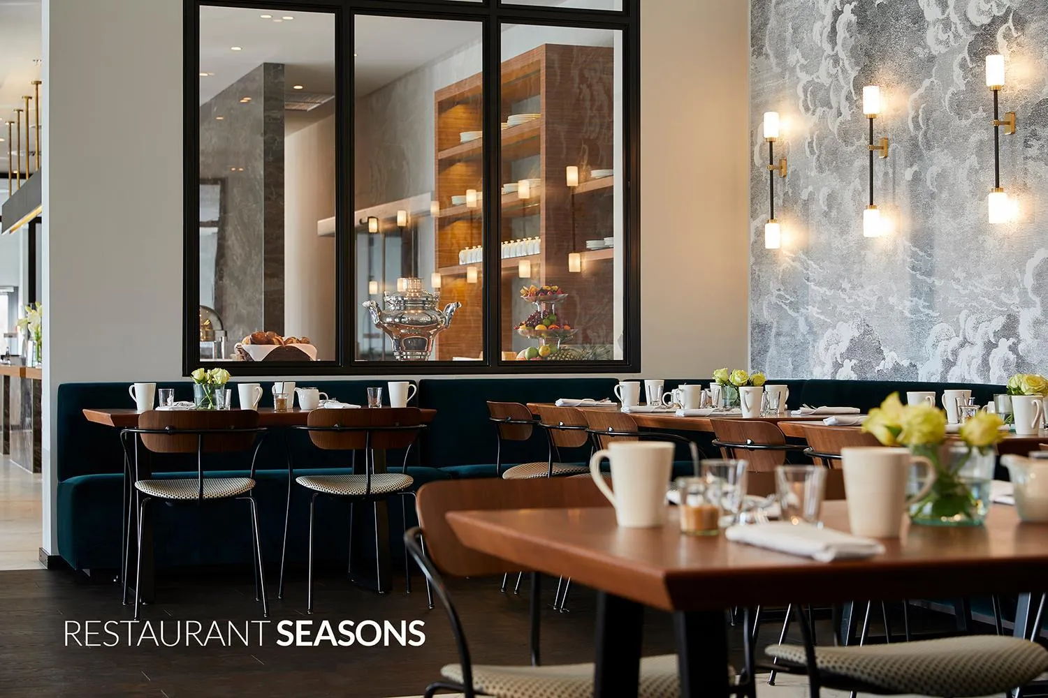 Restaurant/places to eat in Infinity Hotel & Conference Resort Munich