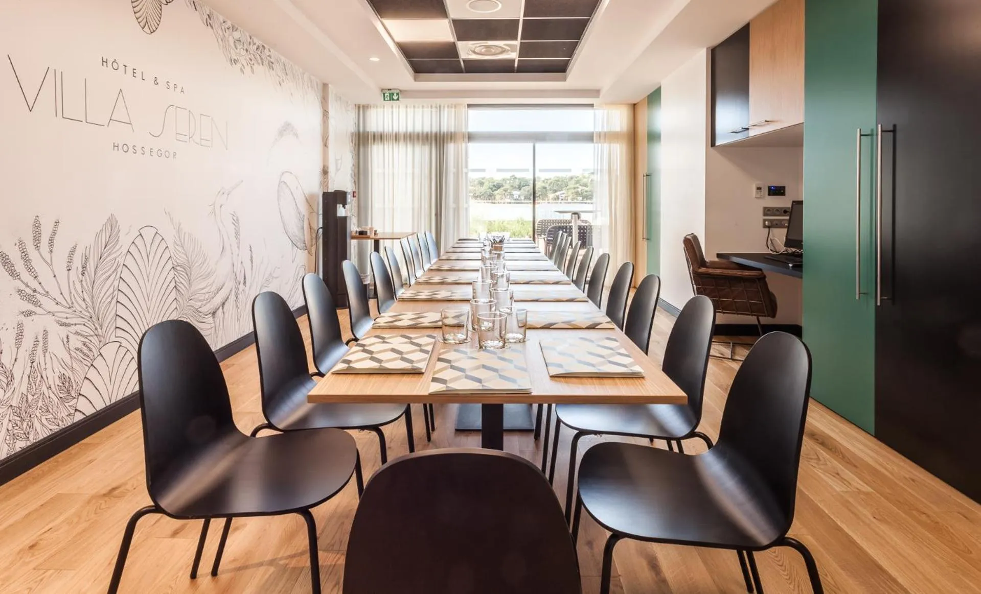 Business facilities in Hôtel & Spa Villa Seren