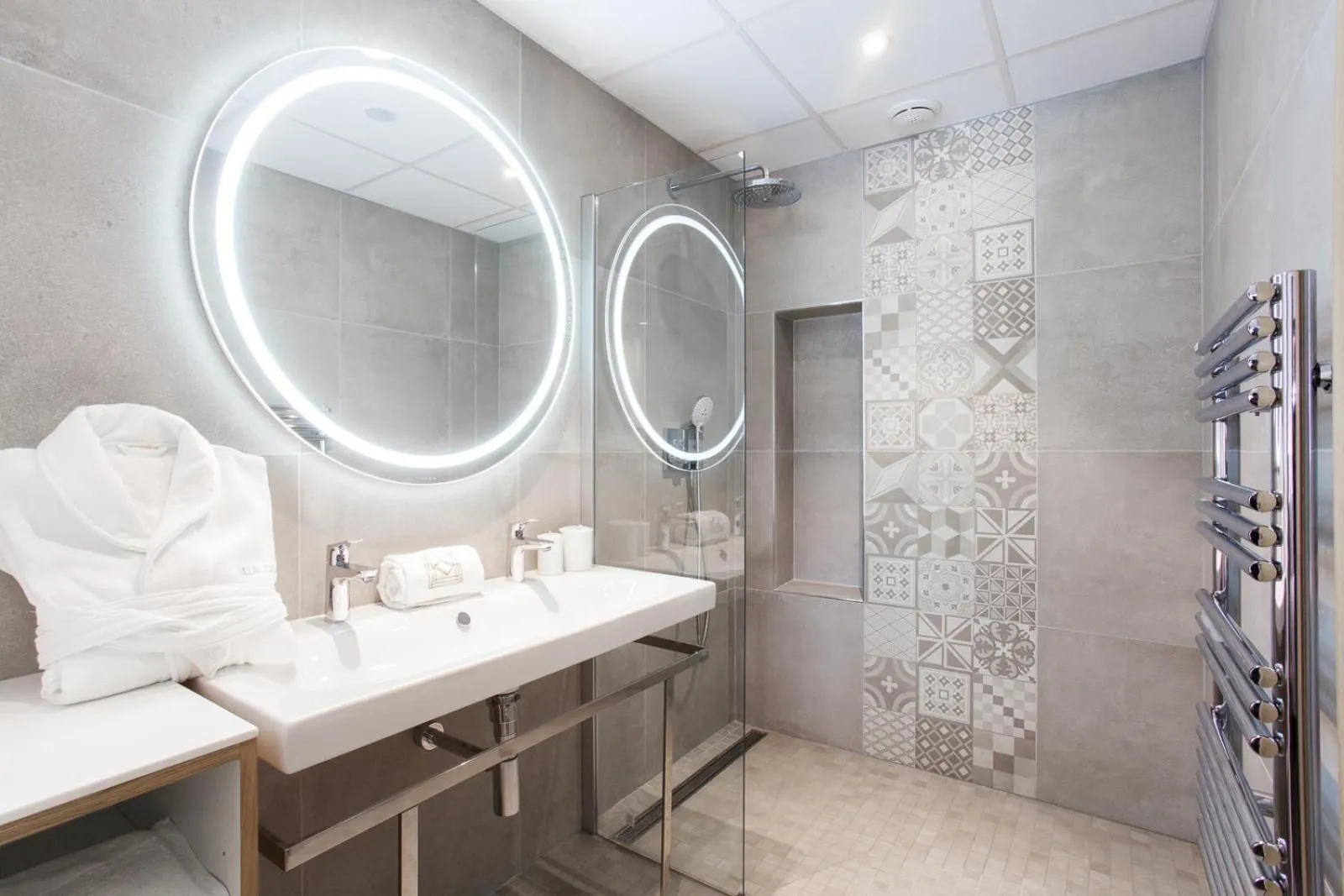 Bathroom in Hôtel & Spa Villa Seren