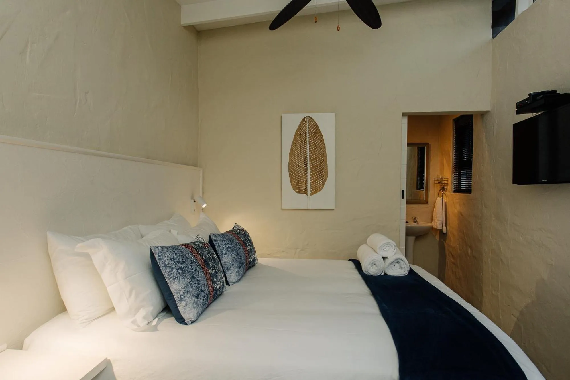 Bed in L'auberge Country Hideaway