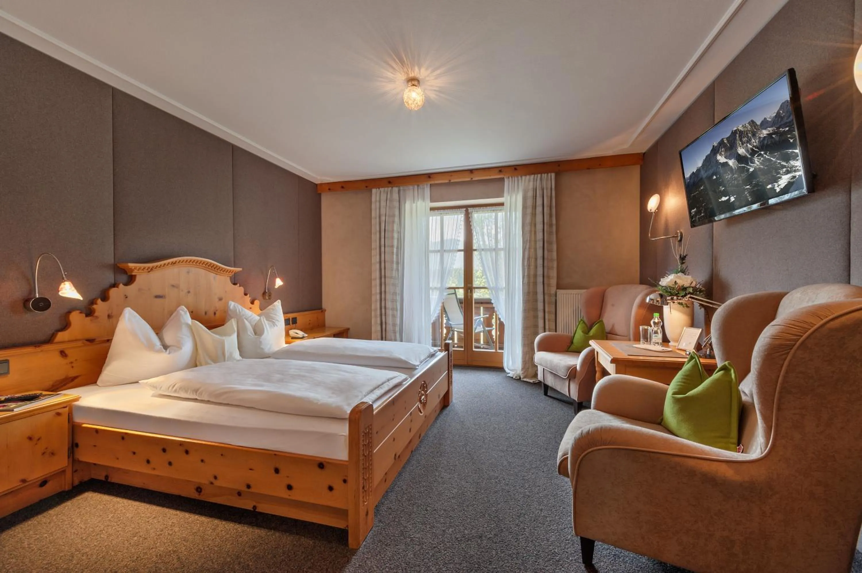 Photo of the whole room, Bed in Landhotel zum Bad