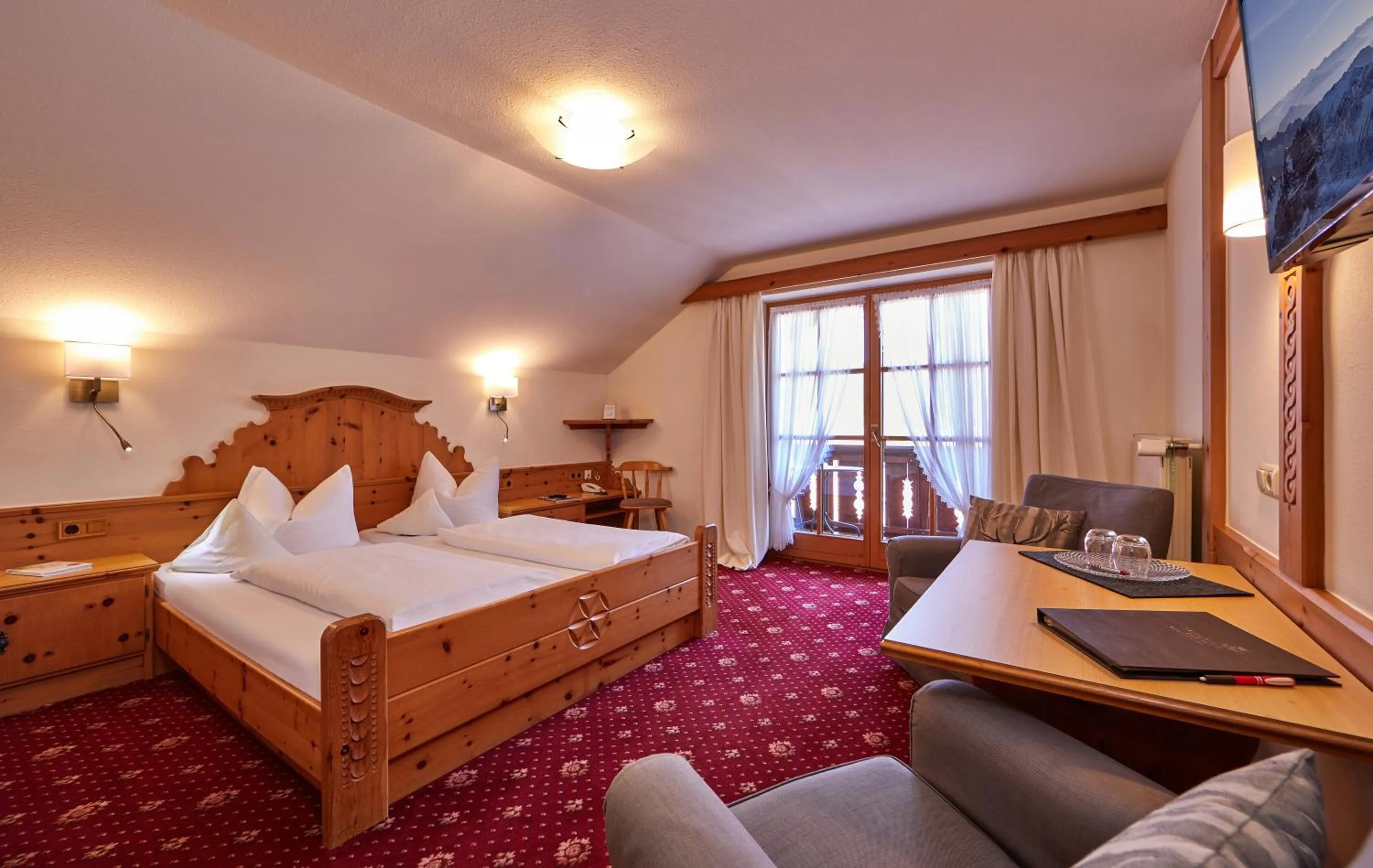 Photo of the whole room, Bed in Landhotel zum Bad