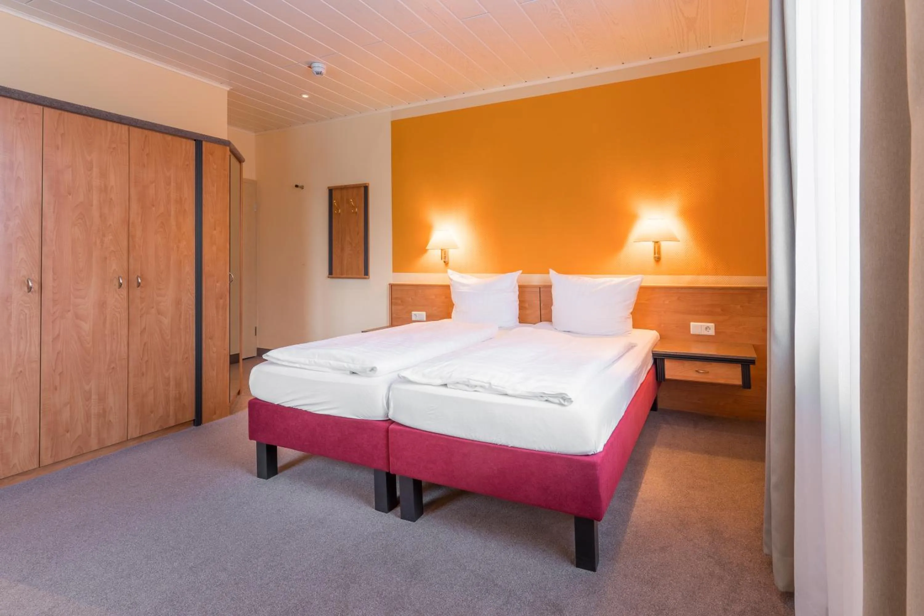 Bed in BSW Ferienhotel Lindenbach