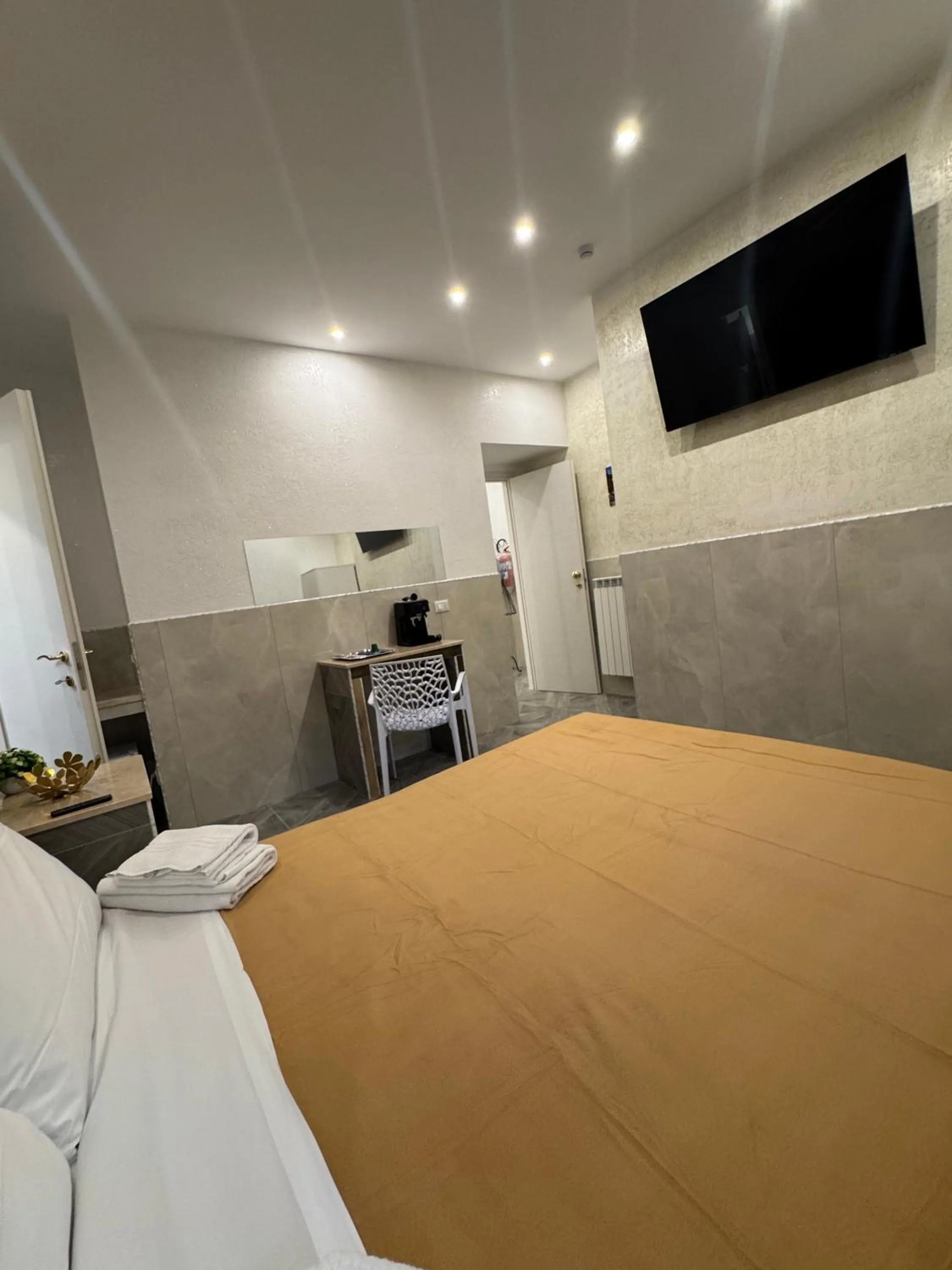 TV and multimedia in Fashion Lux