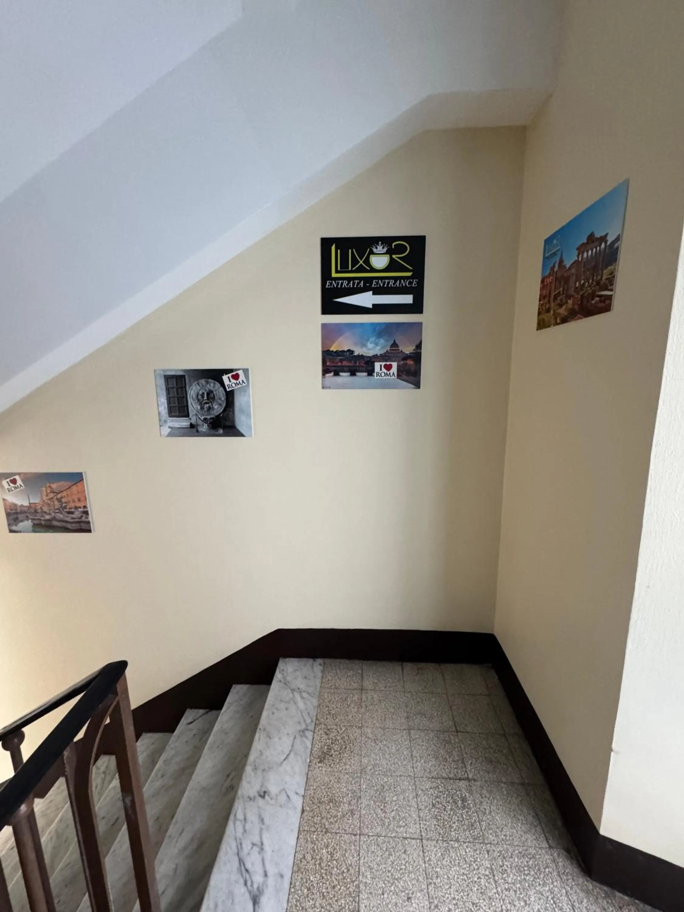 Logo/Certificate/Sign in Fashion Lux