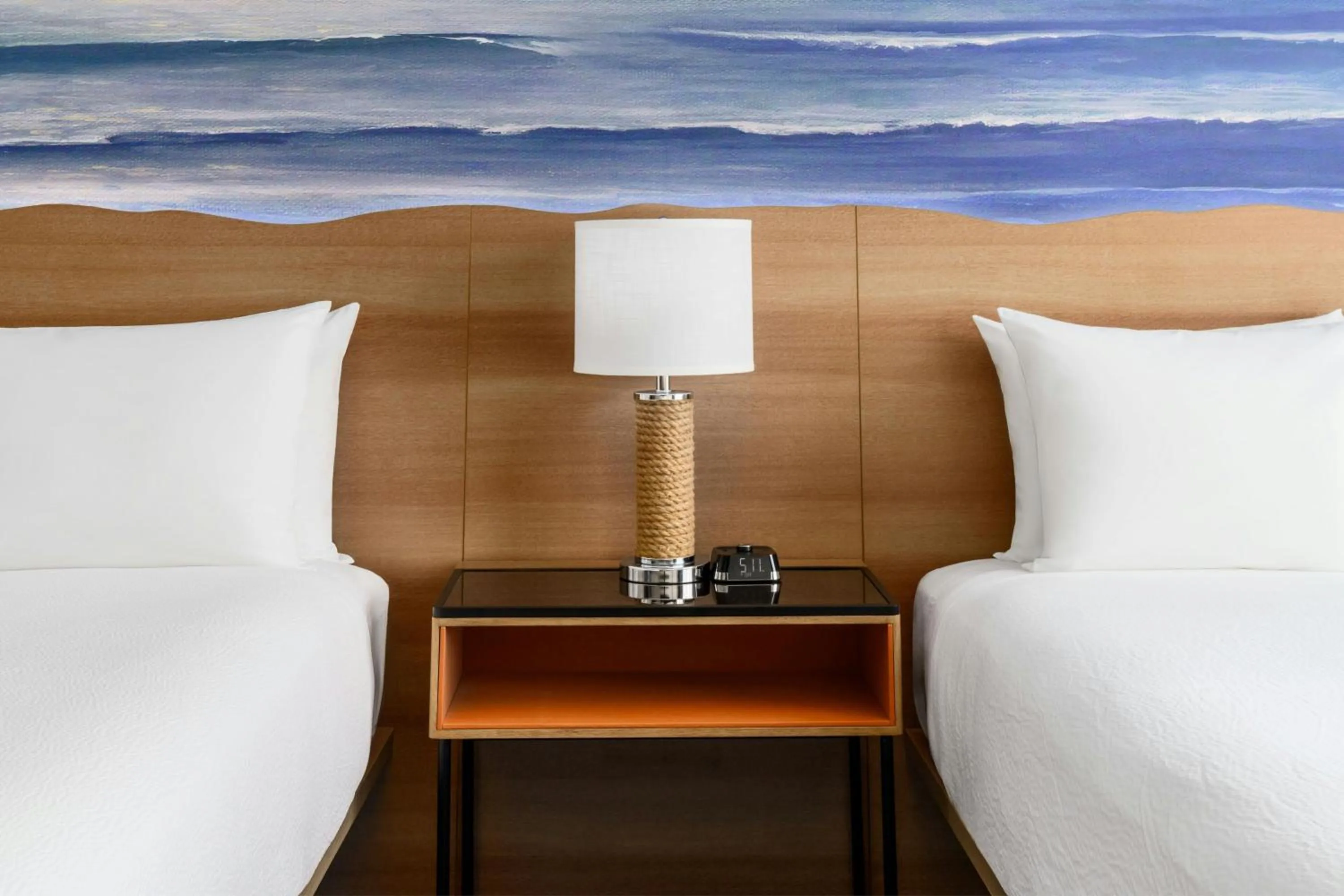 Photo of the whole room, Bed in Courtyard by Marriott Oceanside Fort Lauderdale Beach