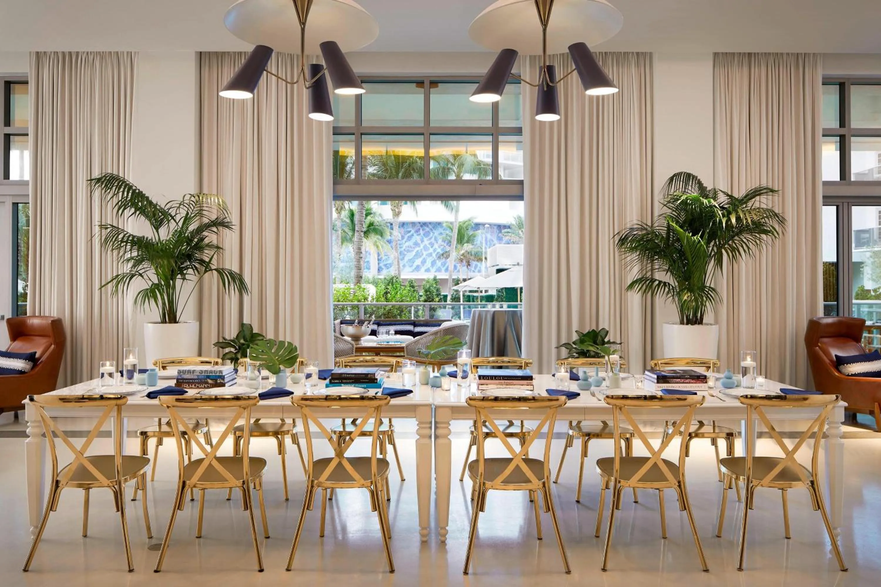 Meeting/conference room in Cadillac Hotel & Beach Club, Autograph Collection