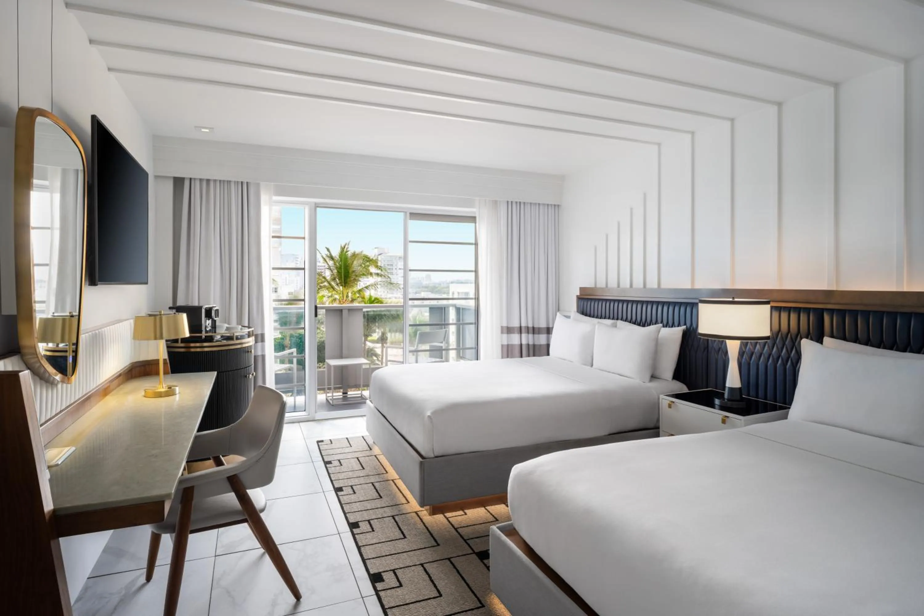 Photo of the whole room, Bed in Cadillac Hotel & Beach Club, Autograph Collection