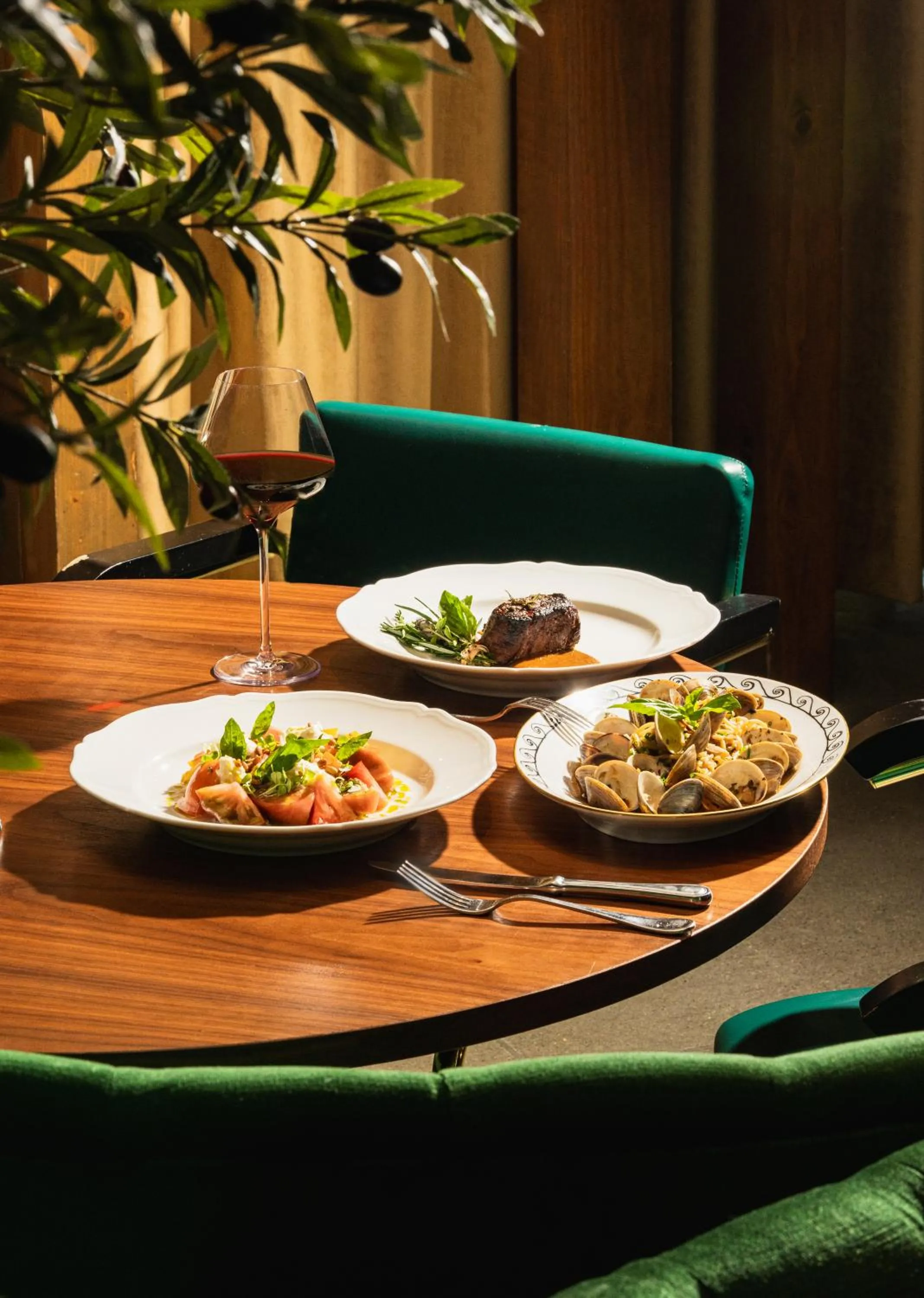 Cadillac Hotel & Beach Club, Autograph Collection