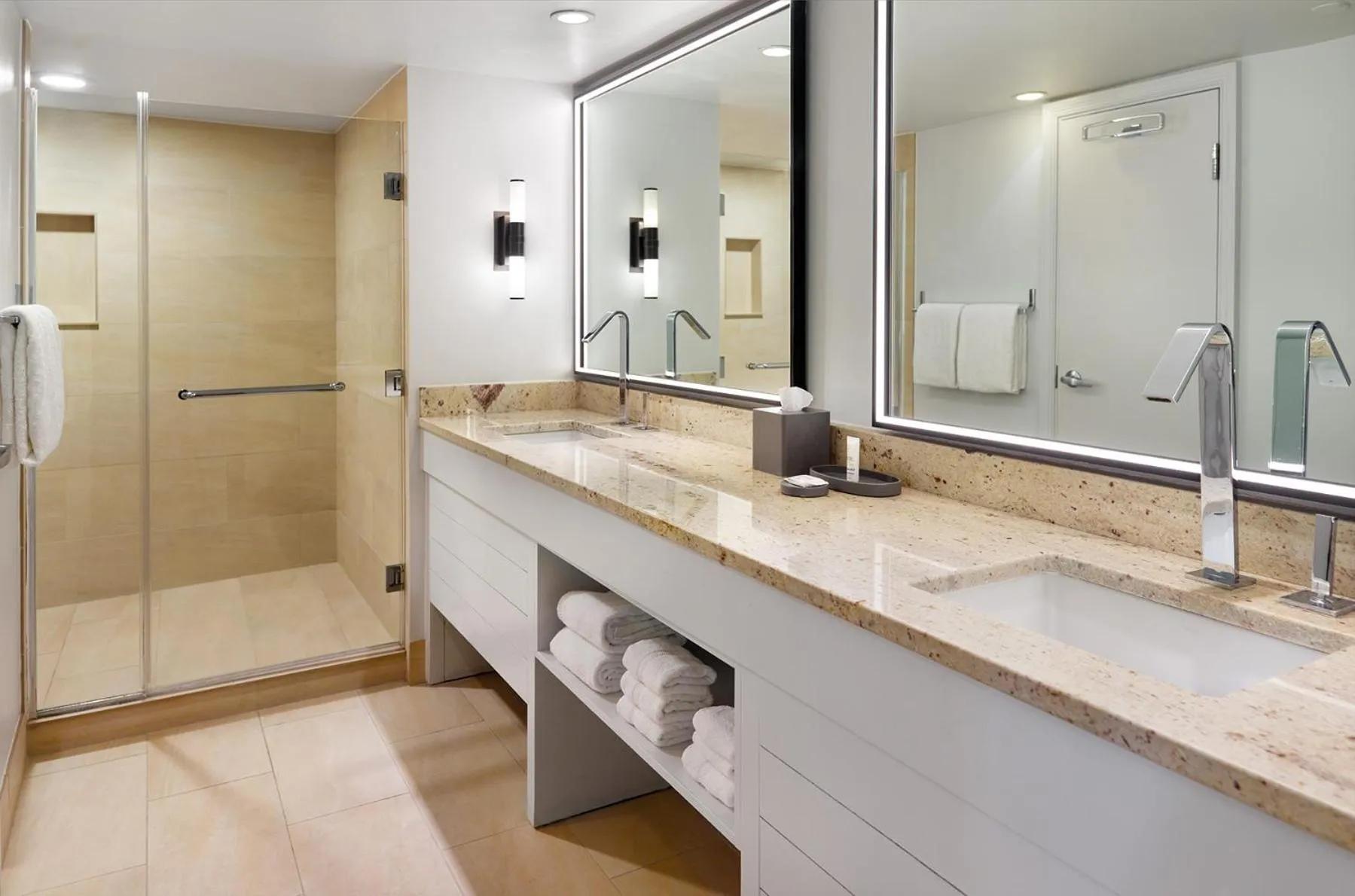 Bathroom in Orlando World Center Marriott