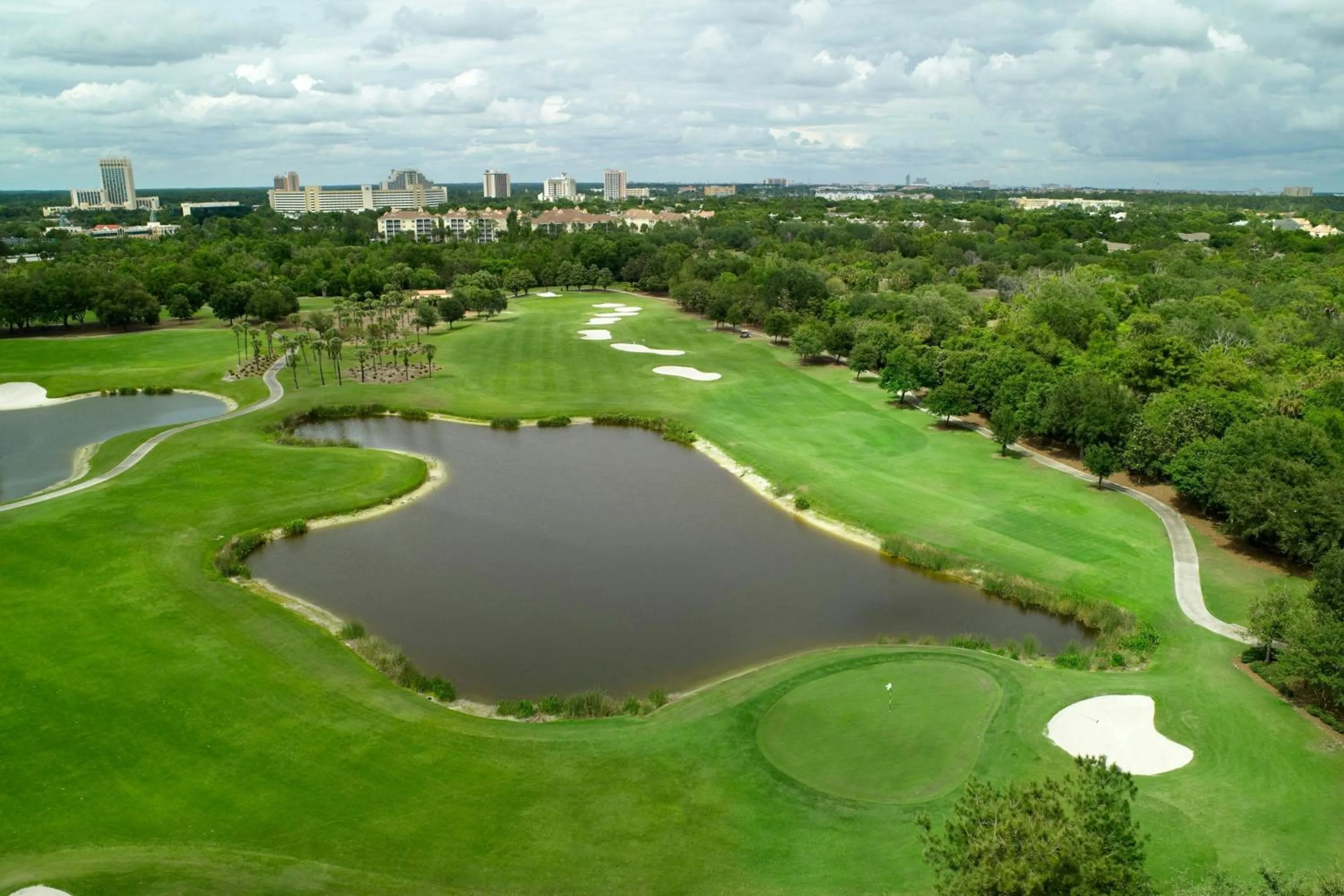 Photo of the whole room in Orlando World Center Marriott