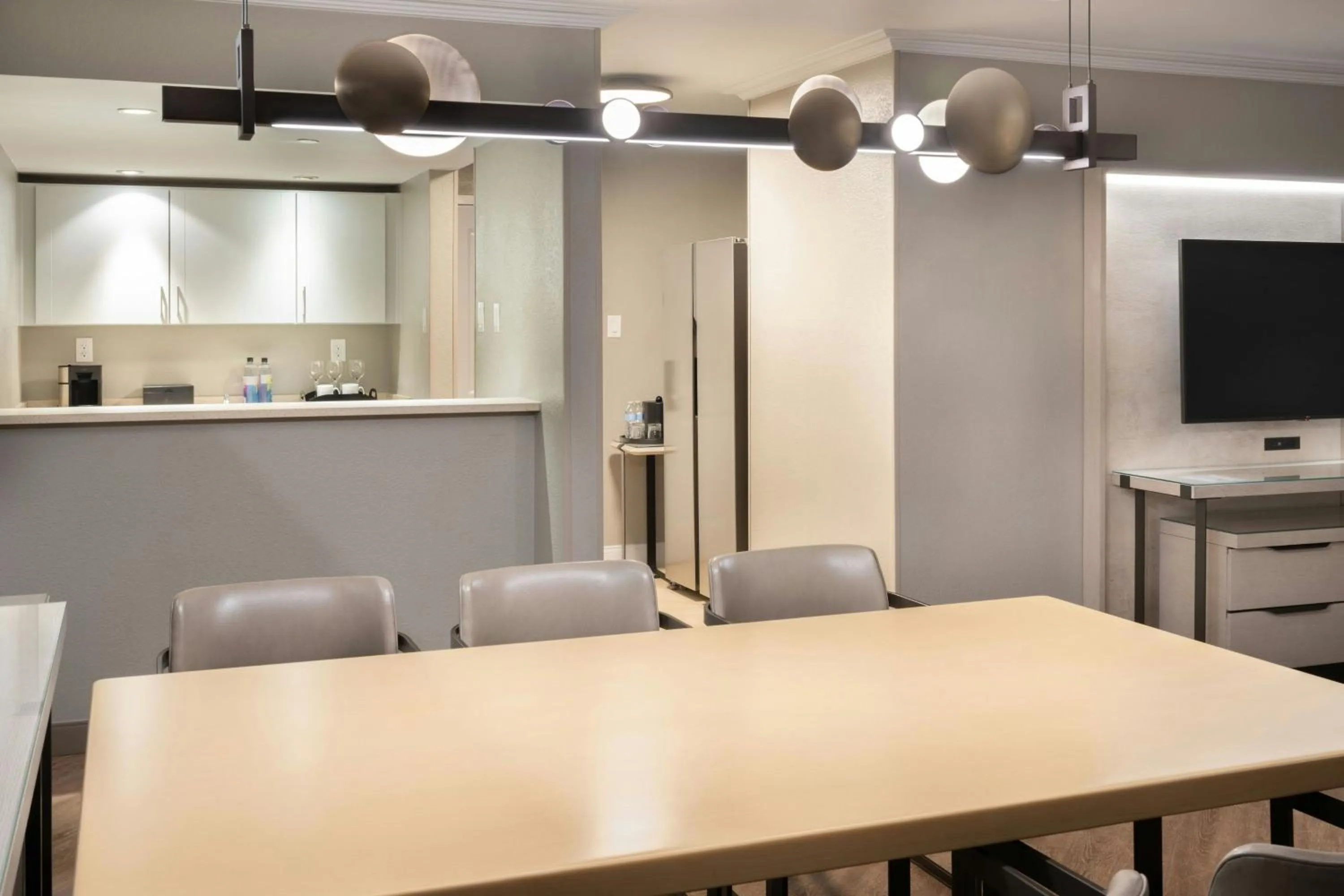 Photo of the whole room in Orlando World Center Marriott