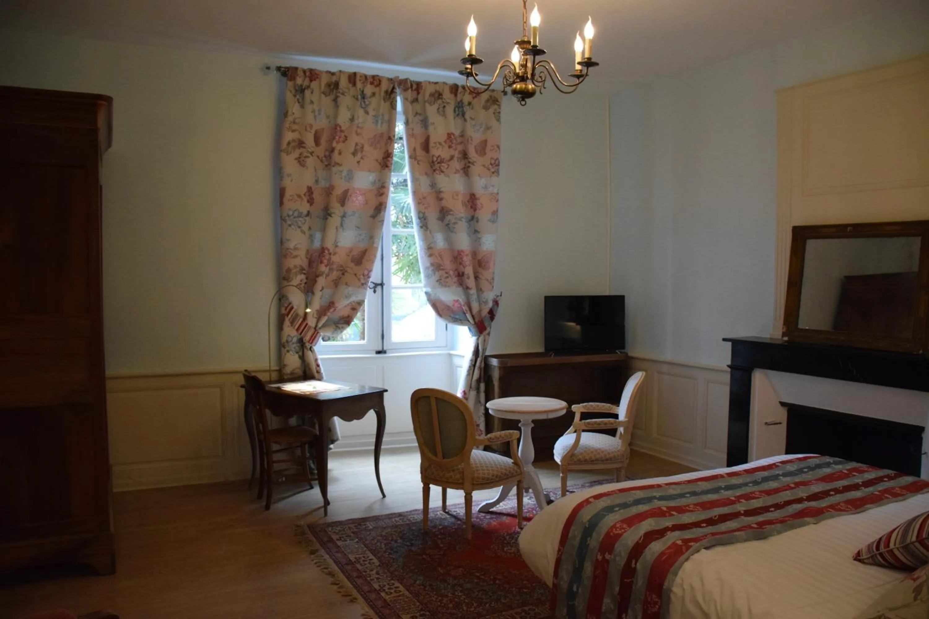 Bedroom, Bed in Au Relais Saint Maurice