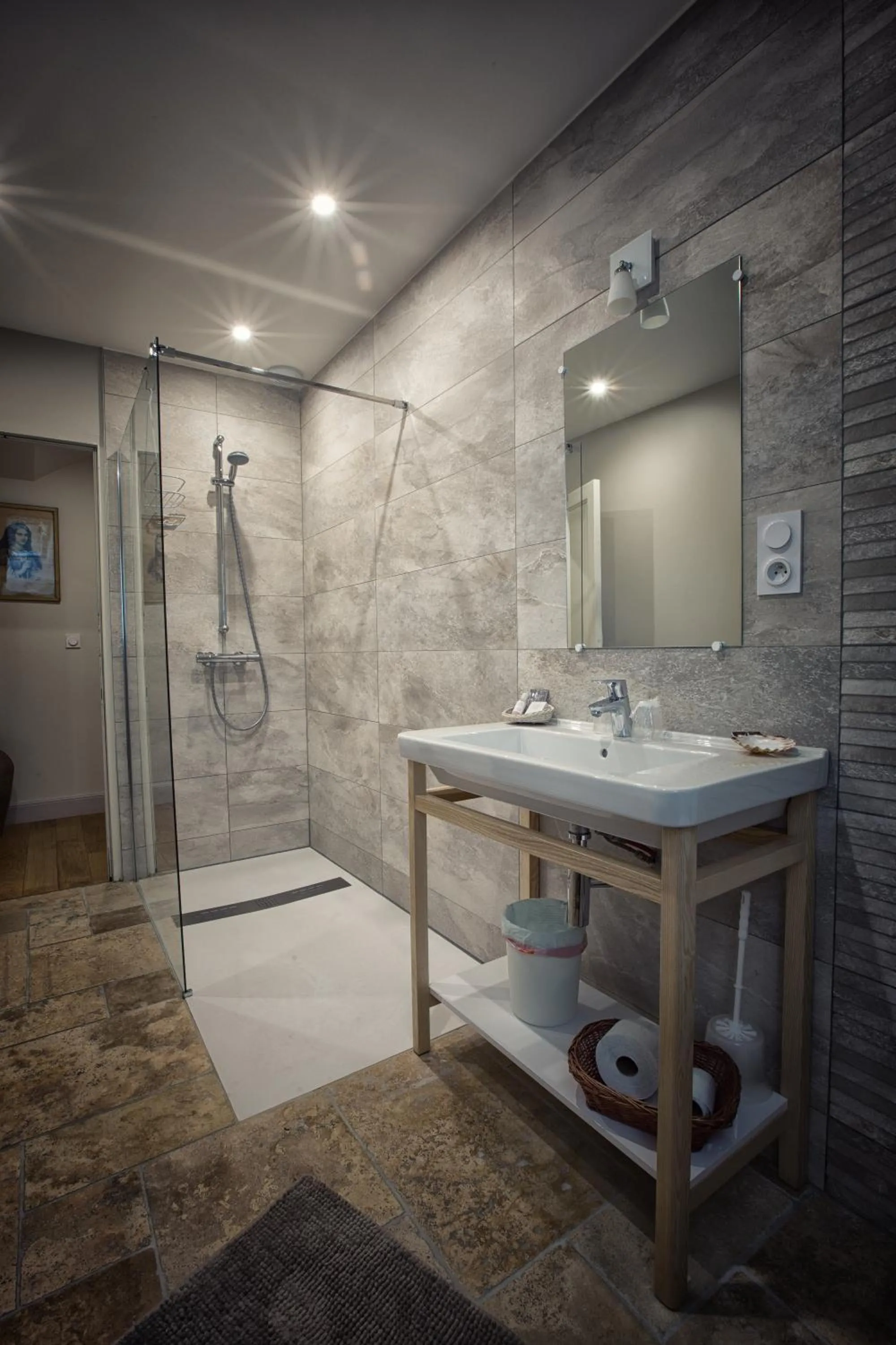 Shower in Au Relais Saint Maurice